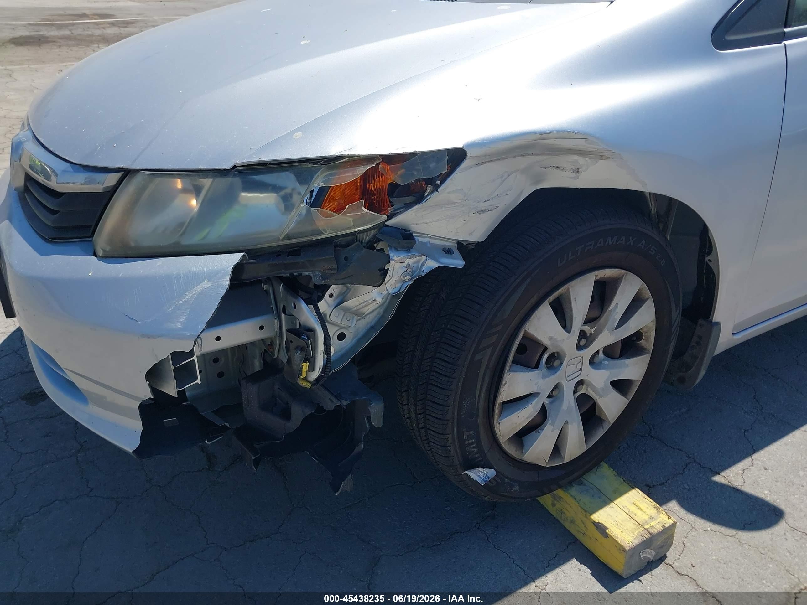 2012 Honda Civic Lx Silver vin: 19XFB2F56CE310541