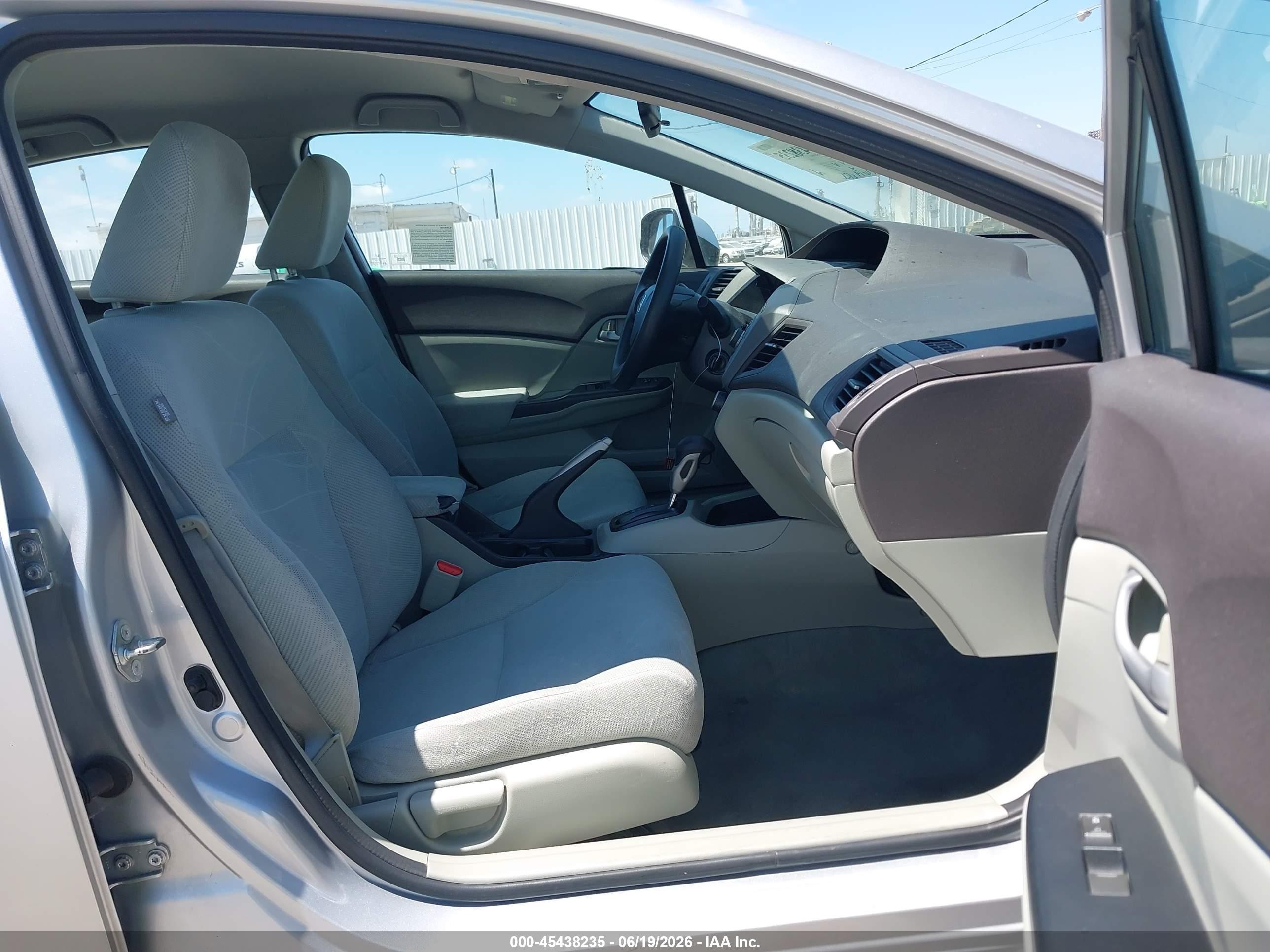 2012 Honda Civic Lx Silver vin: 19XFB2F56CE310541