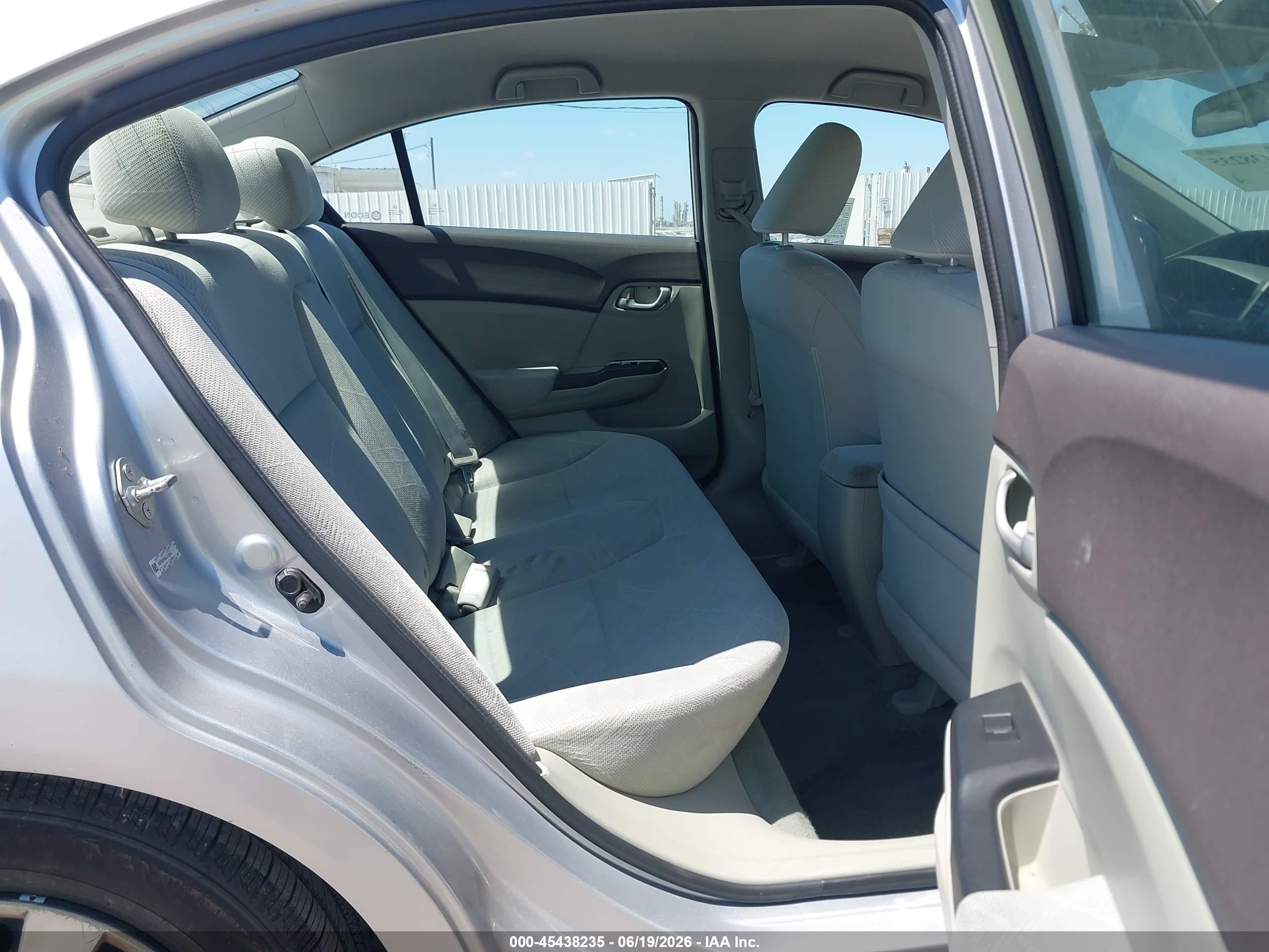 2012 Honda Civic Lx Silver vin: 19XFB2F56CE310541