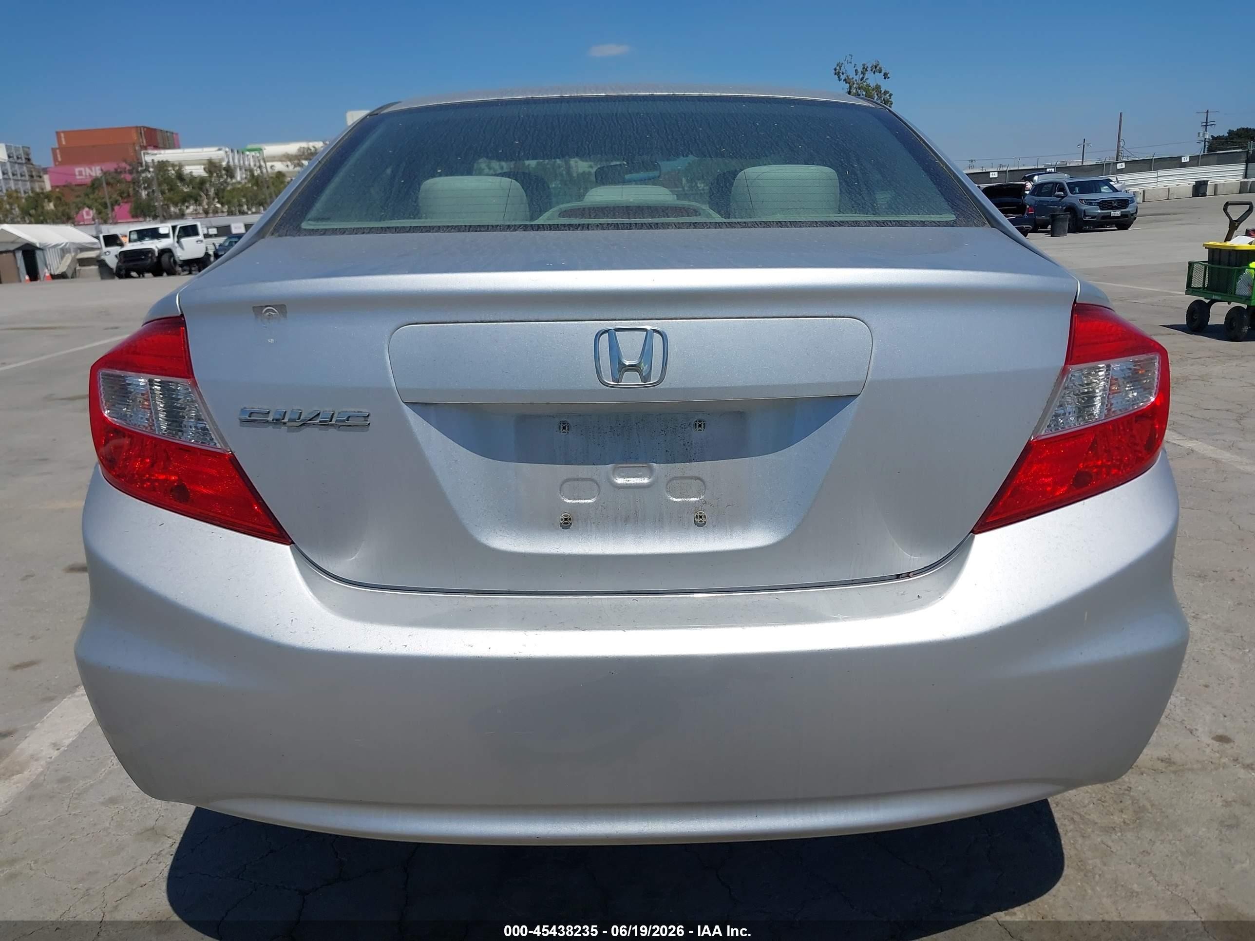 2012 Honda Civic Lx Silver vin: 19XFB2F56CE310541