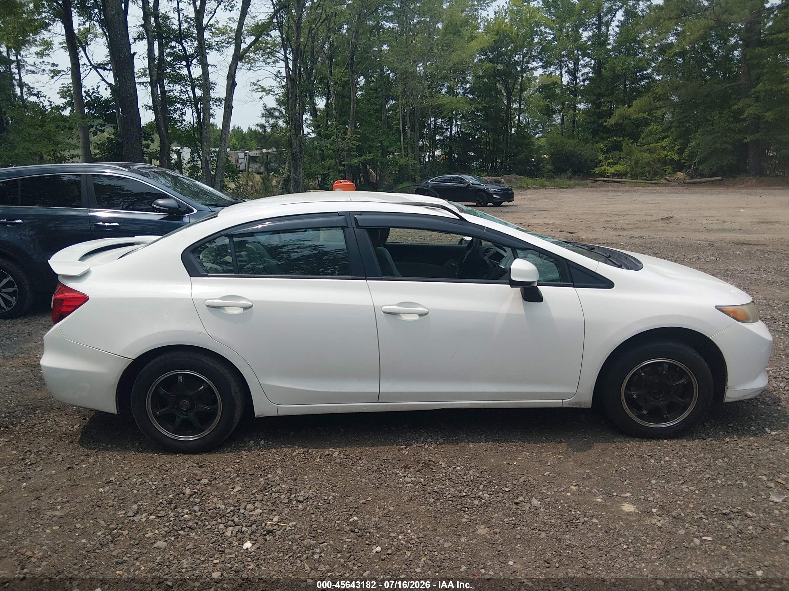 2012 Honda Civic Lx White vin: 19XFB2F56CE327453
