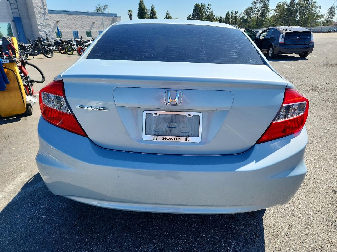 2012 Honda Civic Lx Серебряный vin: 19XFB2F56CE374028