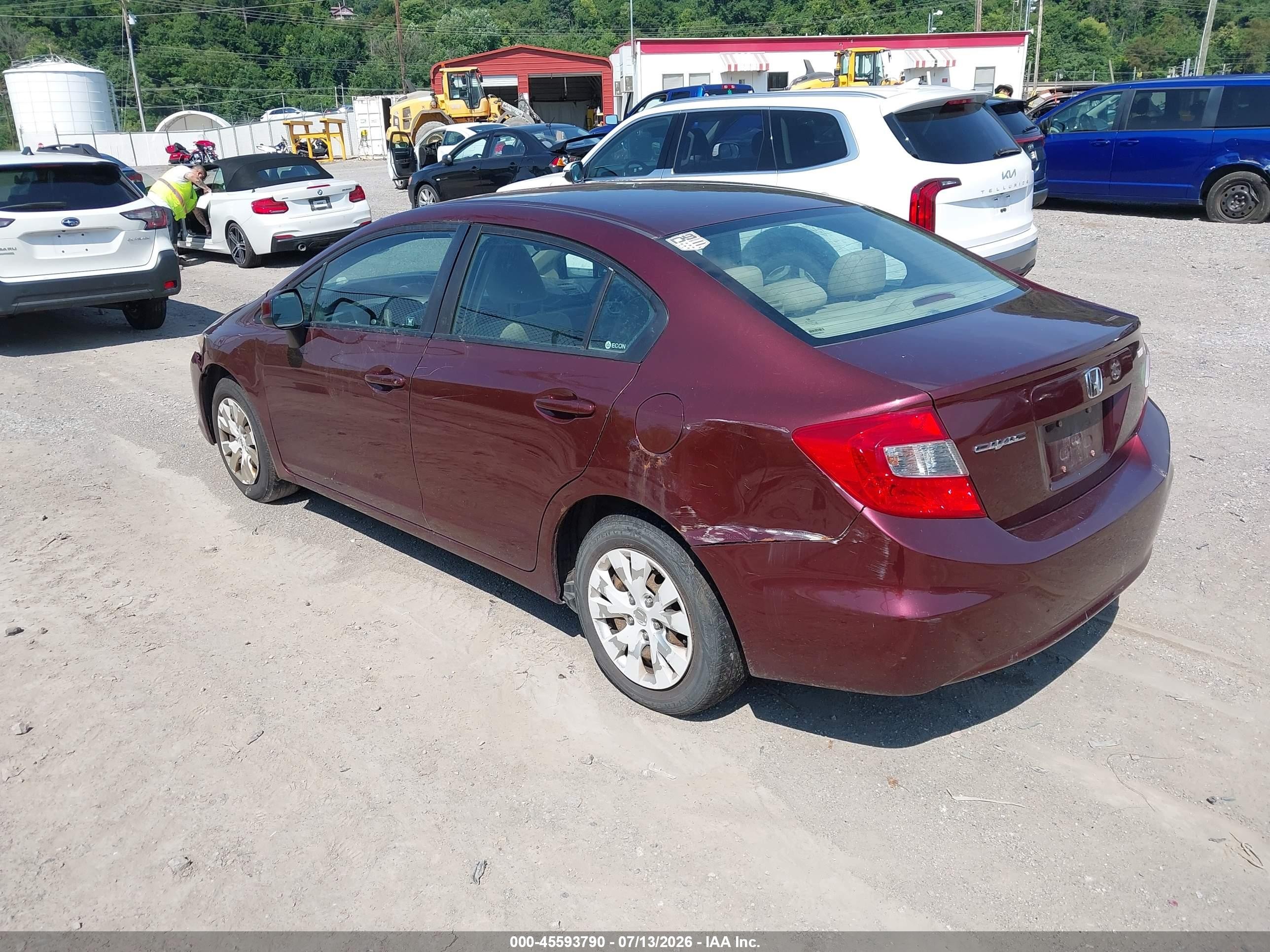 2012 Honda Civic Lx Burgundy vin: 19XFB2F56CE390374