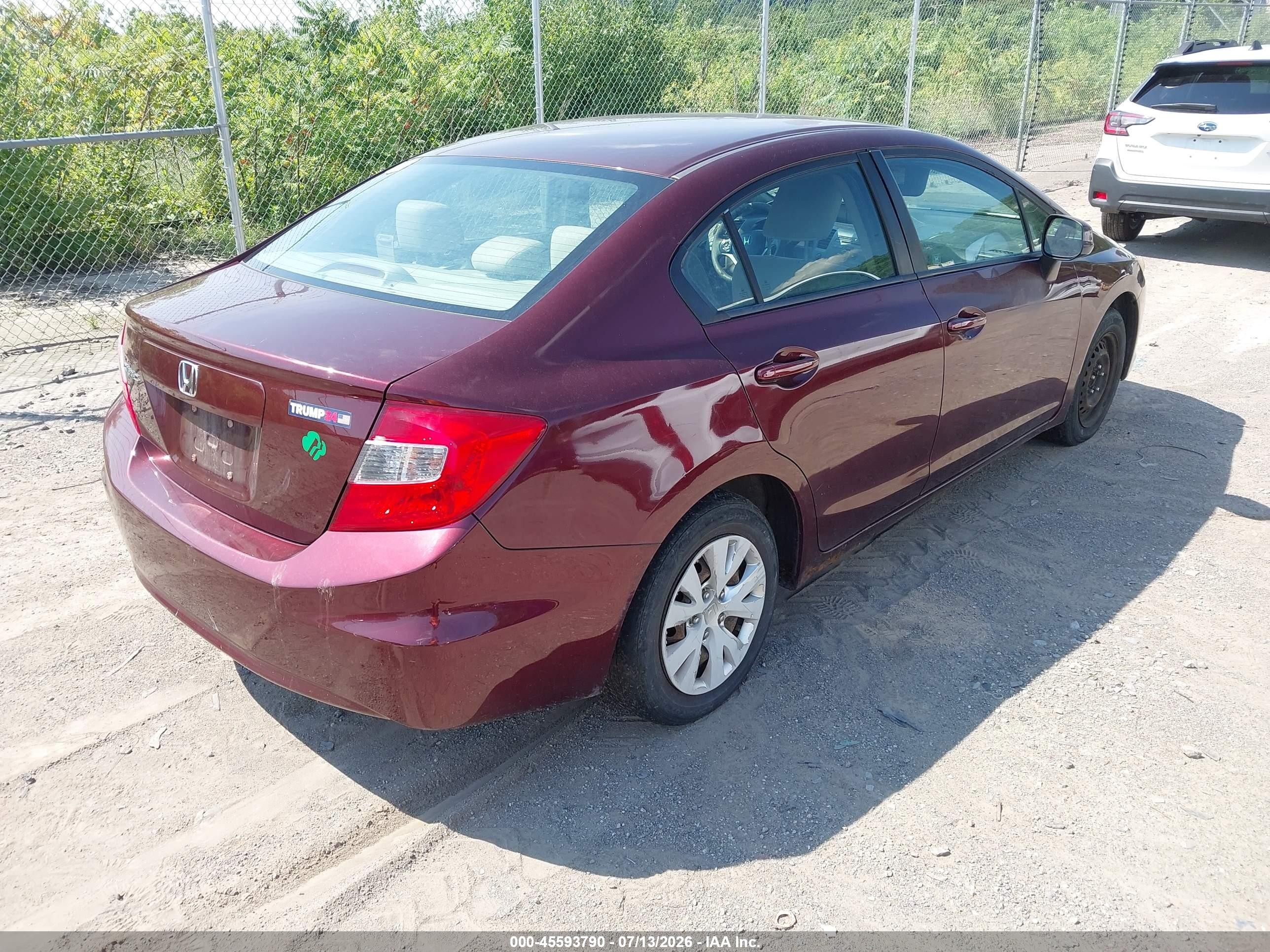 2012 Honda Civic Lx Burgundy vin: 19XFB2F56CE390374