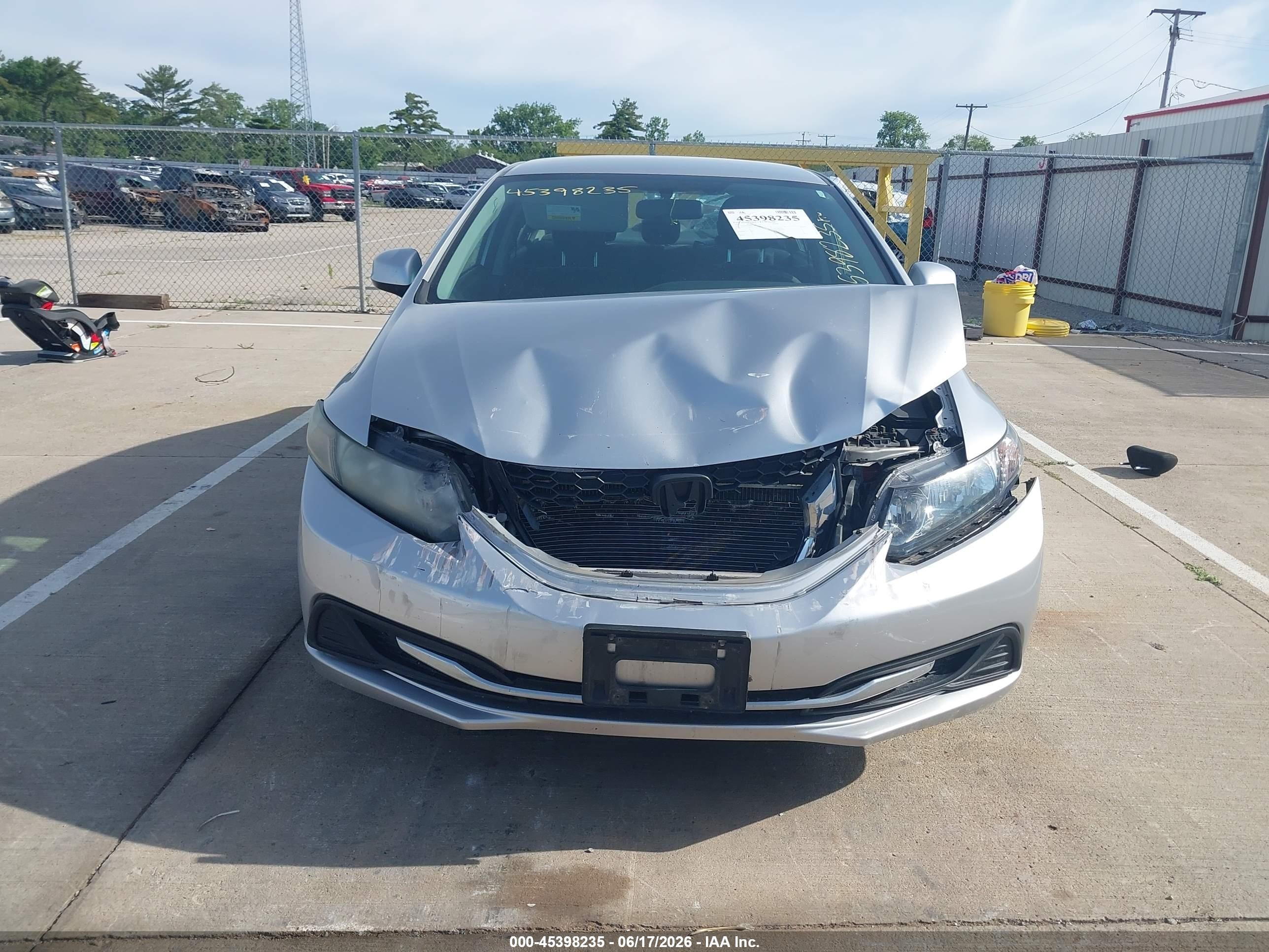 2013 Honda Civic Lx Silver vin: 19XFB2F56DE010001
