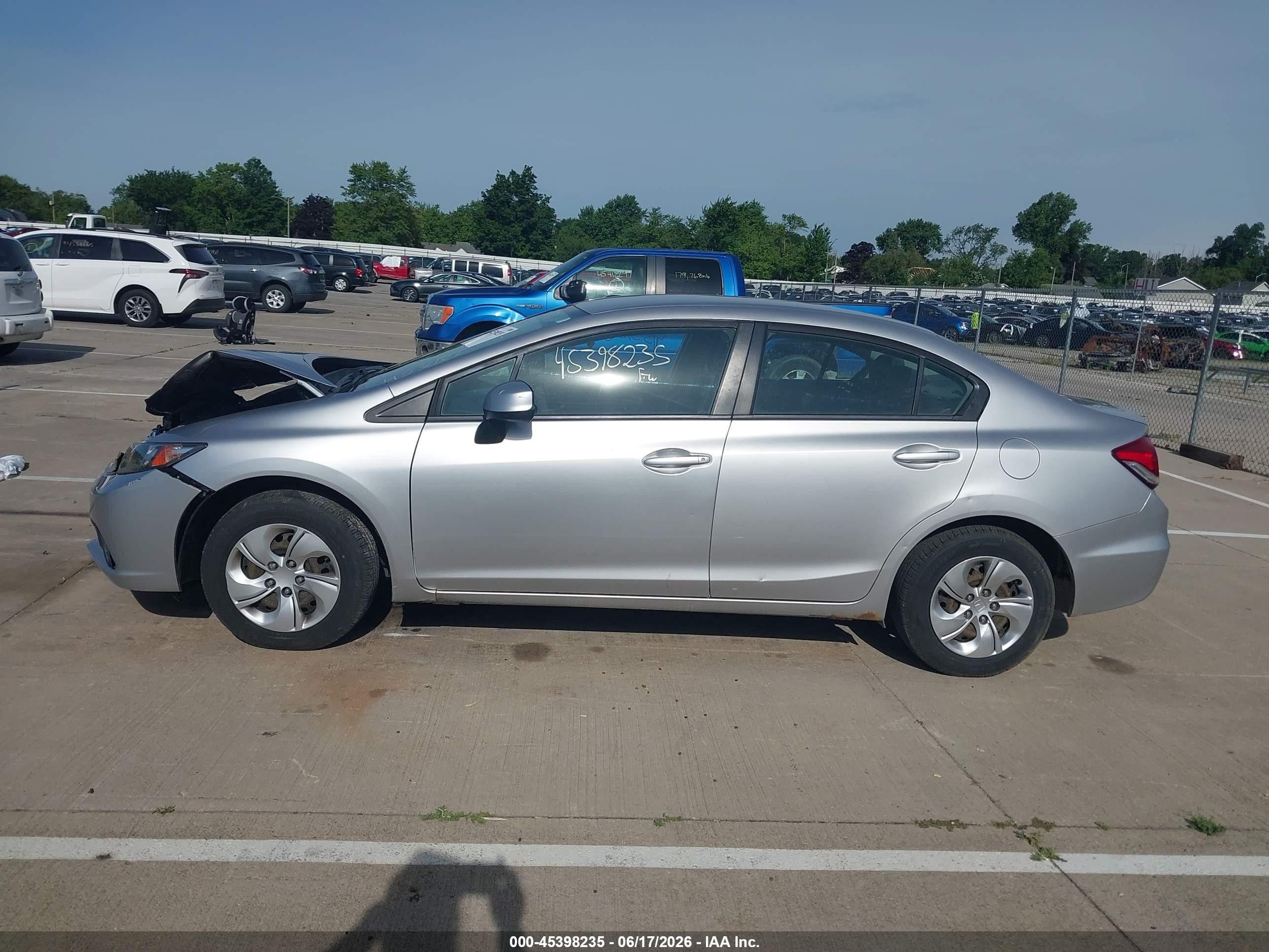 2013 Honda Civic Lx Silver vin: 19XFB2F56DE010001