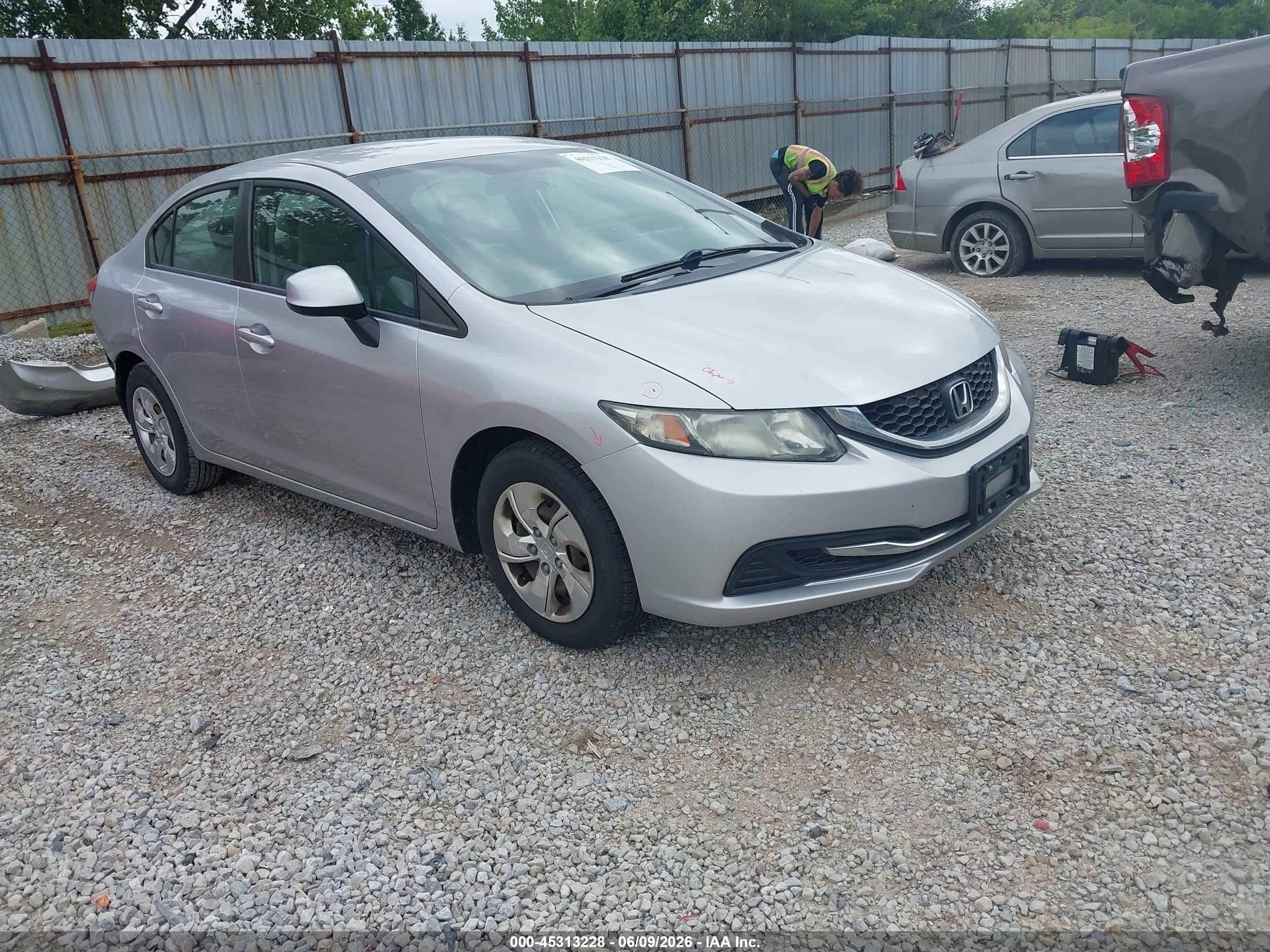 19XFB2F56DE026215