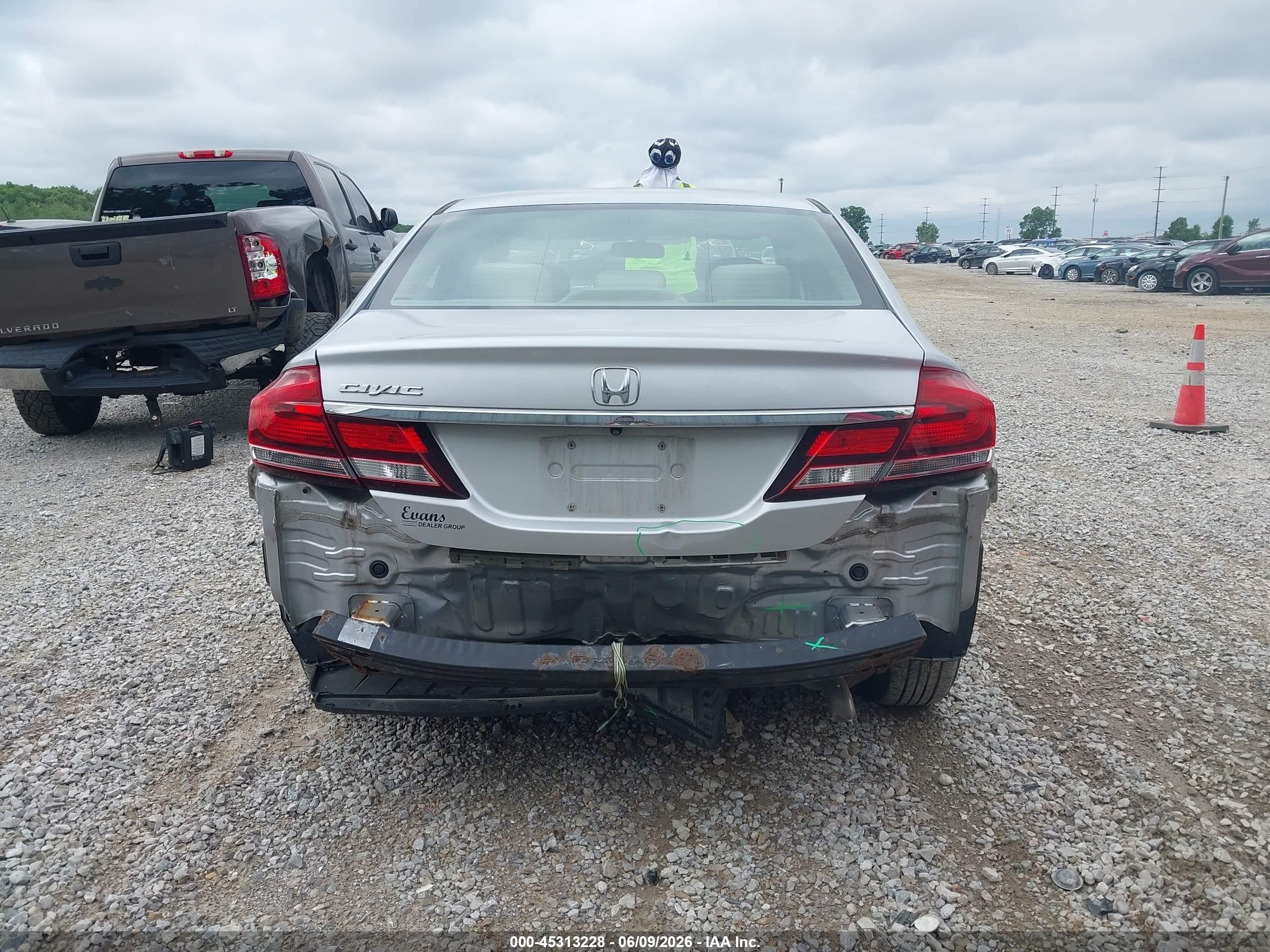 2013 Honda Civic Lx Silver vin: 19XFB2F56DE026215