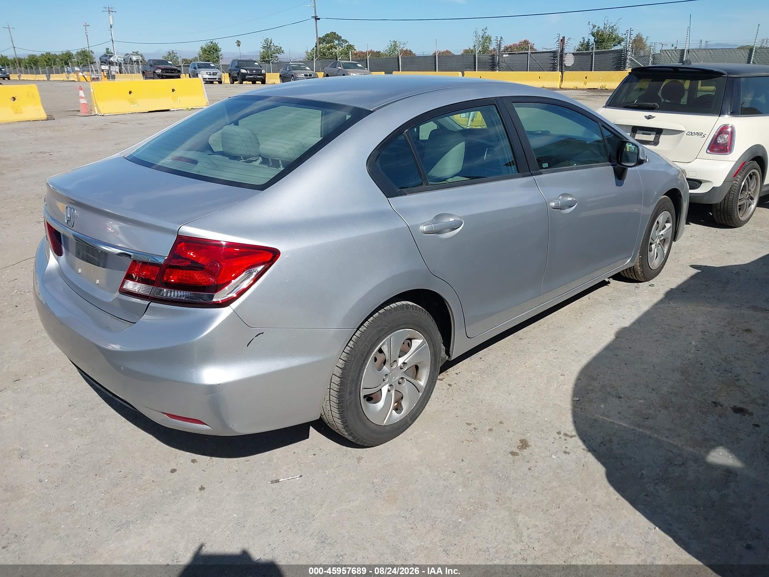 2013 Honda Civic Lx Серебряный vin: 19XFB2F56DE241108