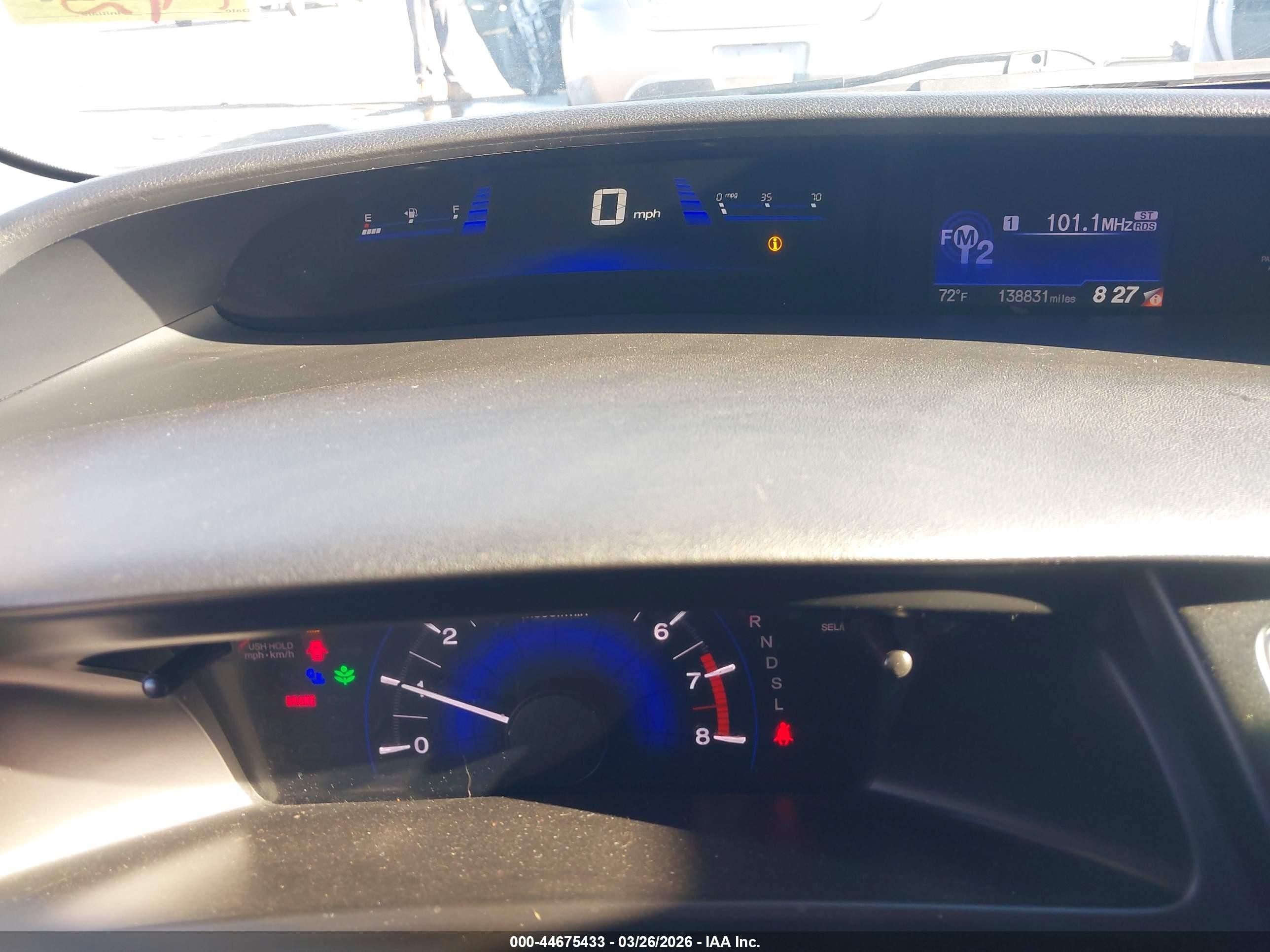 2014 Honda Civic Lx Серебряный vin: 19XFB2F56EE016236