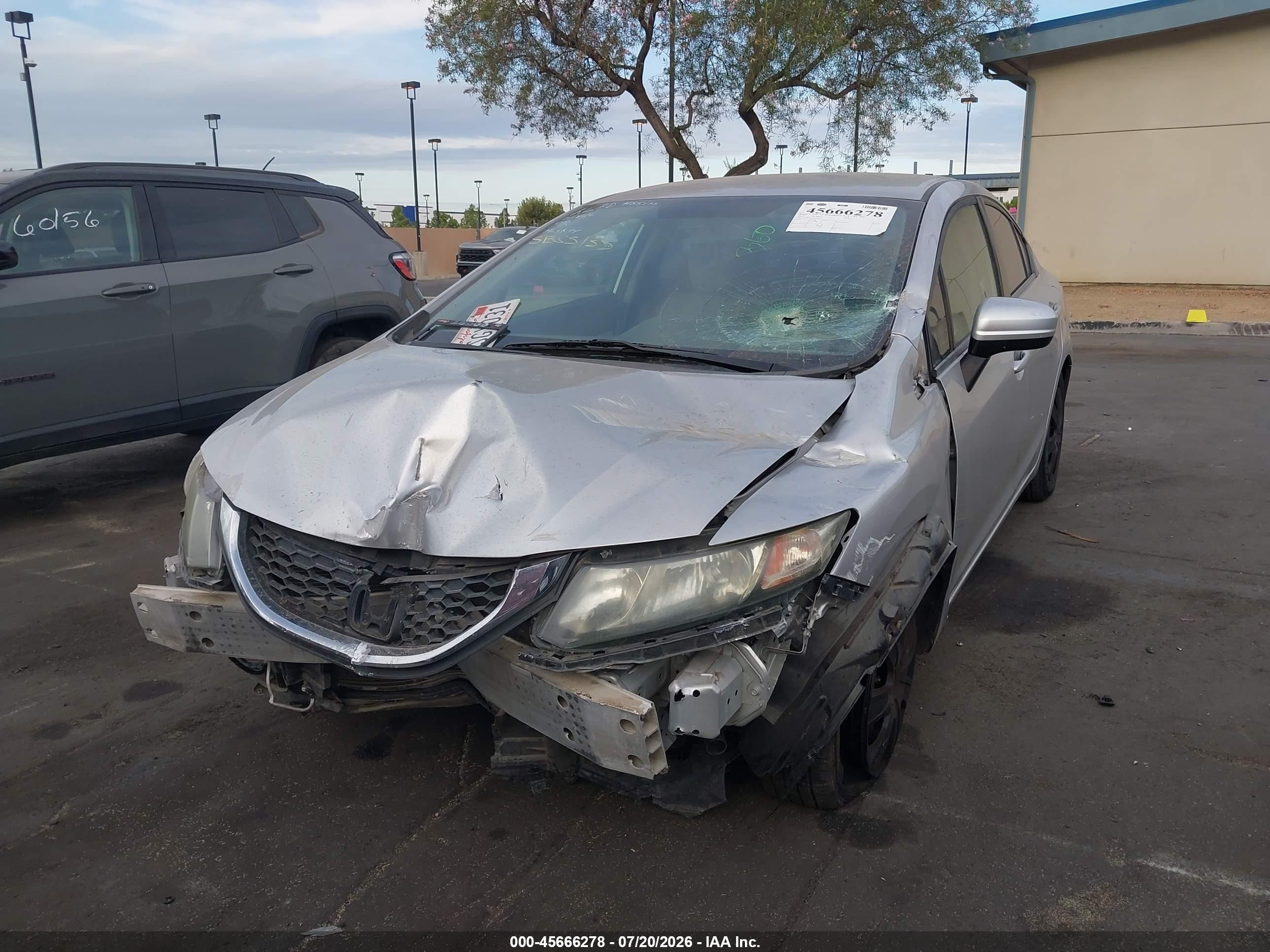2014 Honda Civic Lx Серебряный vin: 19XFB2F56EE230207