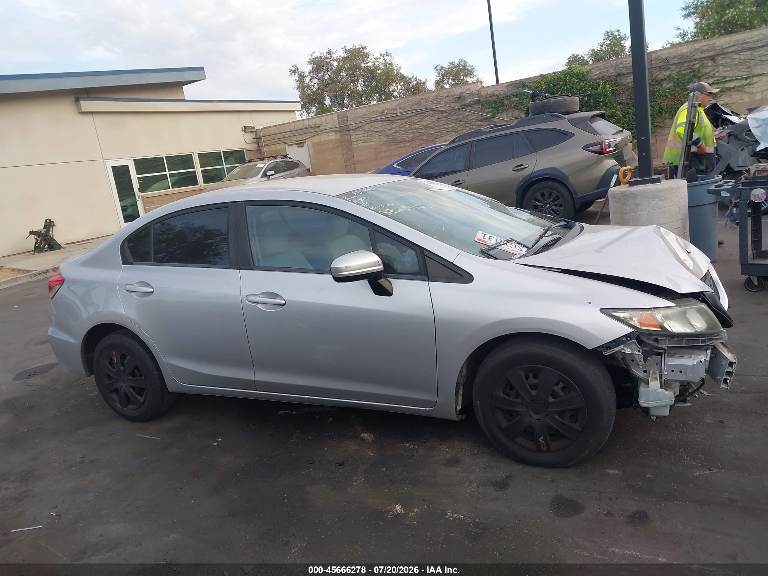 2014 Honda Civic Lx Серебряный vin: 19XFB2F56EE230207