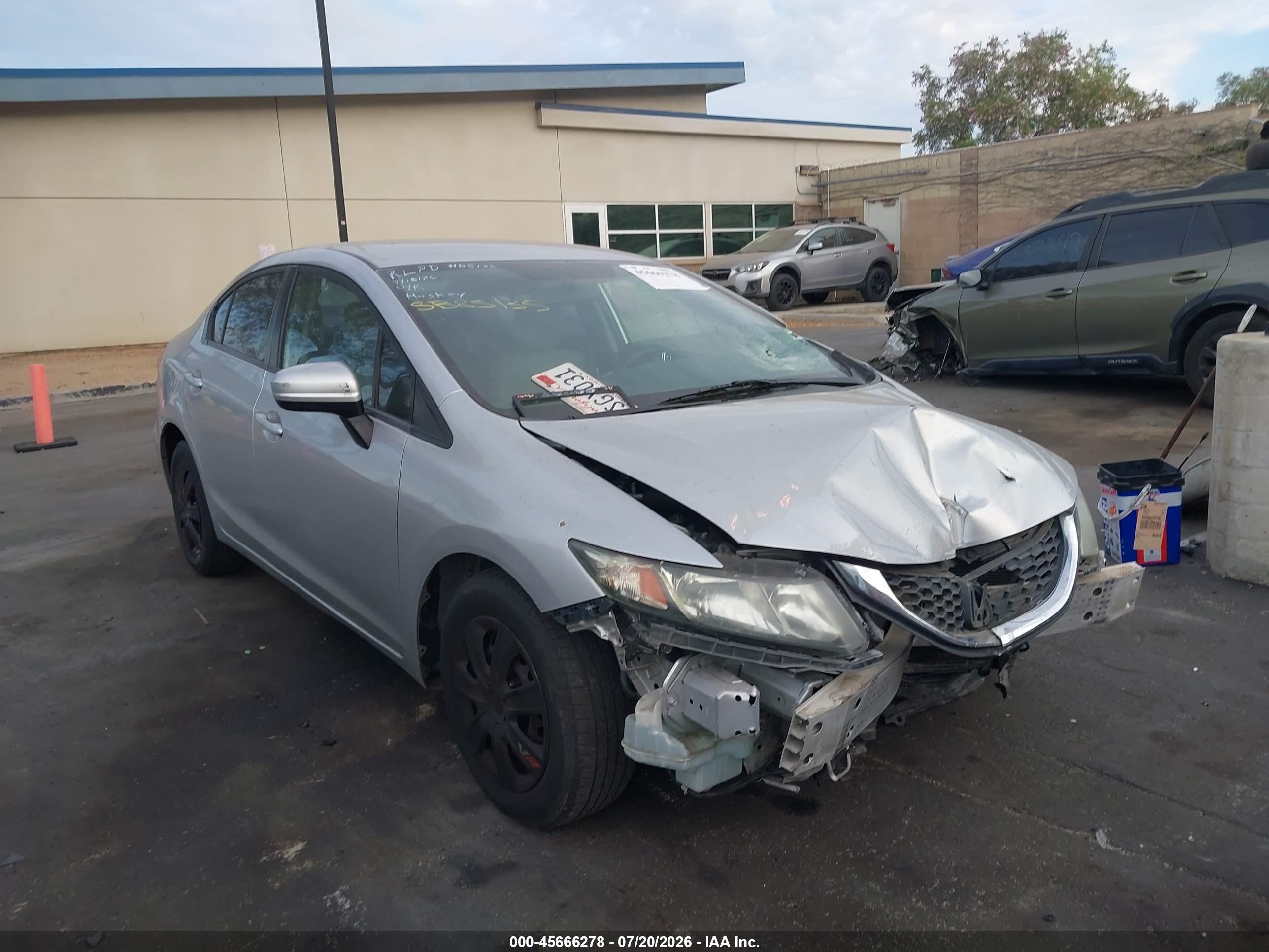 2014 Honda Civic Lx Серебряный vin: 19XFB2F56EE230207