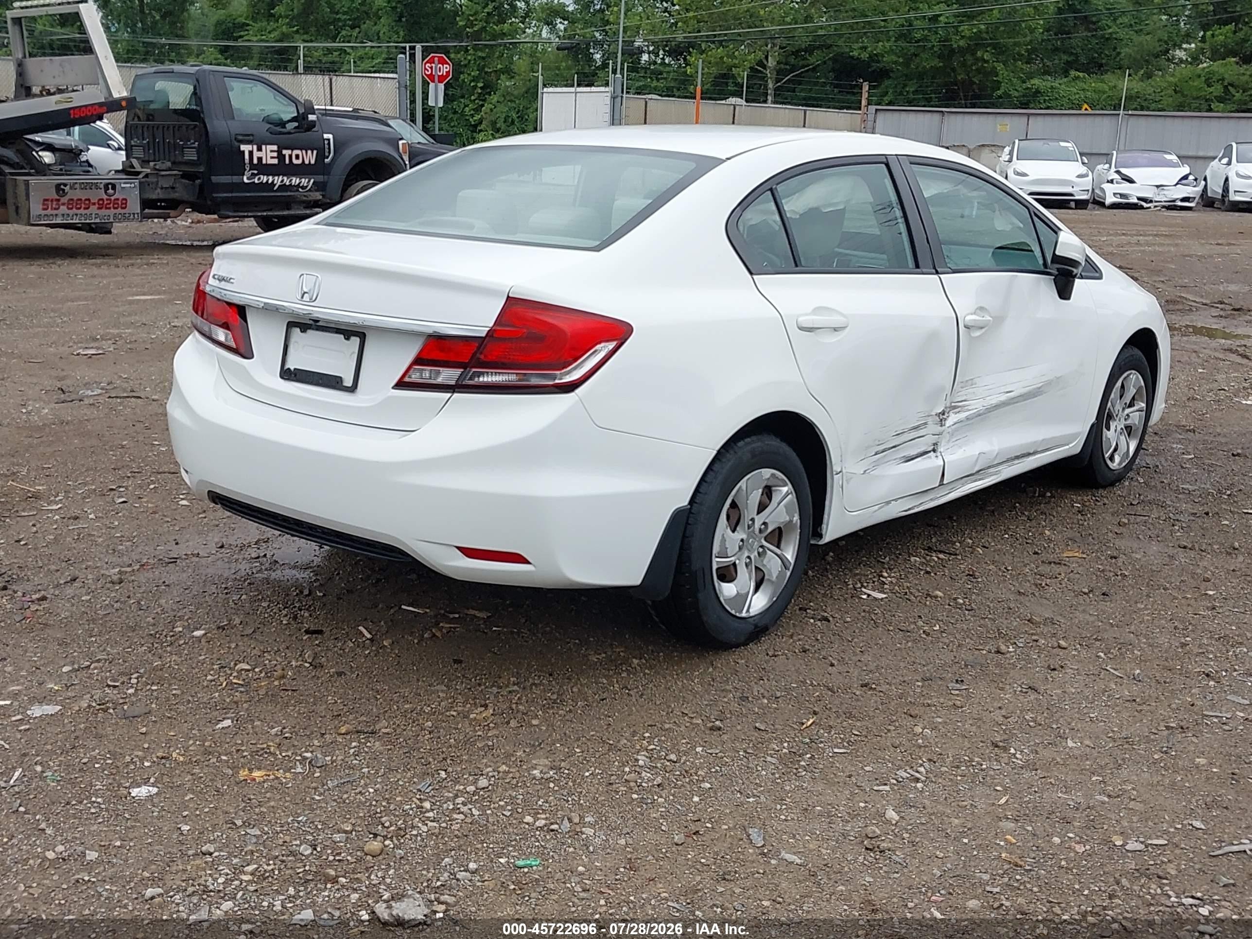 2015 Honda Civic Lx Белый vin: 19XFB2F56FE031854
