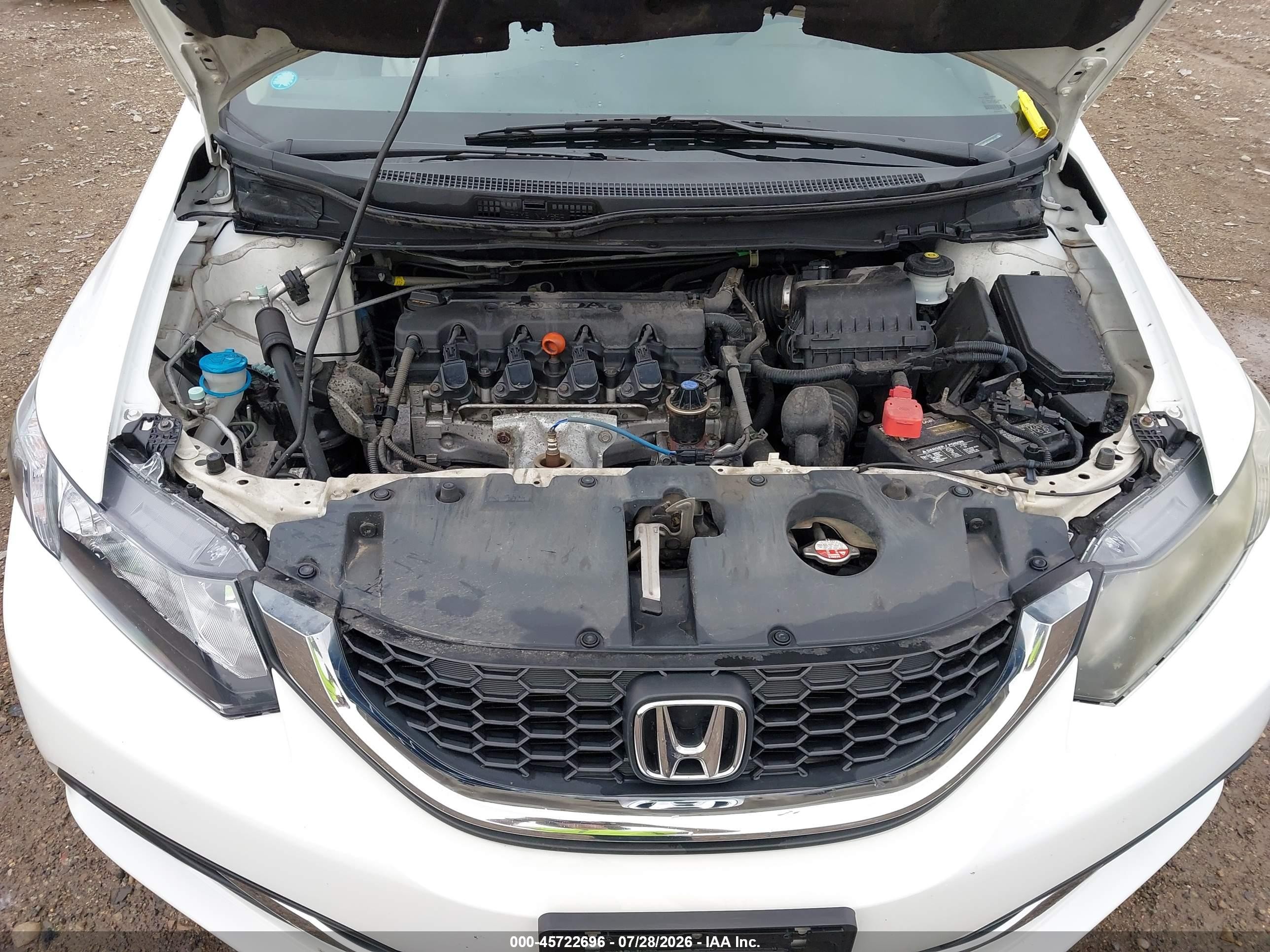 2015 Honda Civic Lx Белый vin: 19XFB2F56FE031854