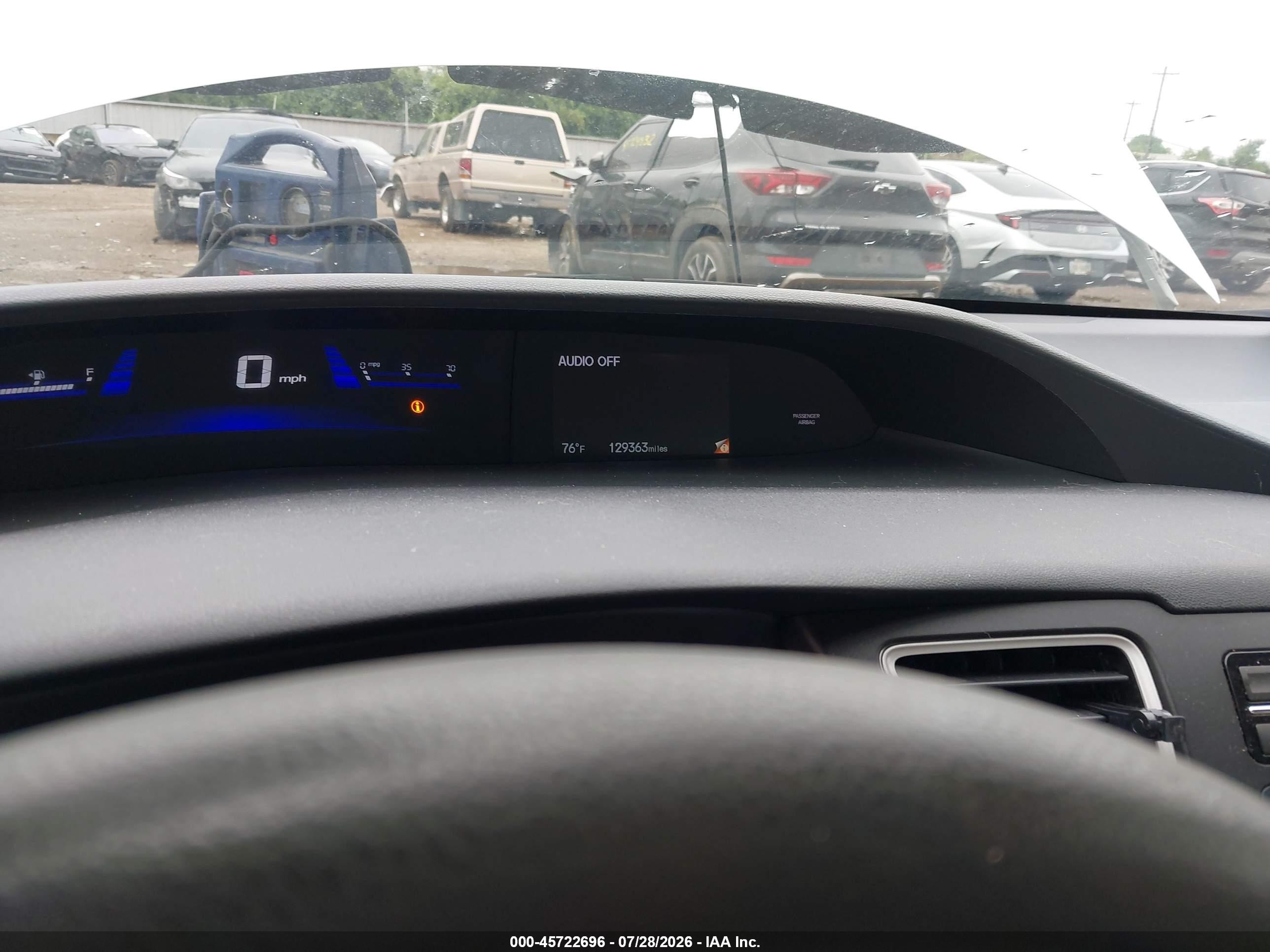 2015 Honda Civic Lx Белый vin: 19XFB2F56FE031854