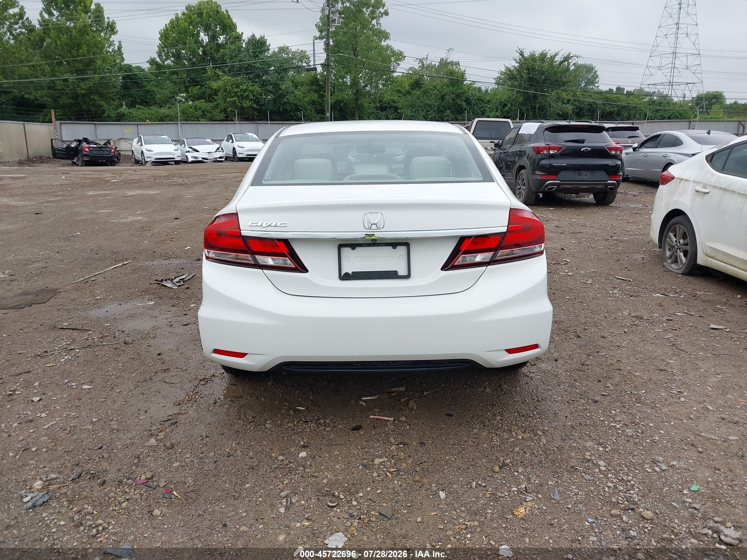 2015 Honda Civic Lx Белый vin: 19XFB2F56FE031854