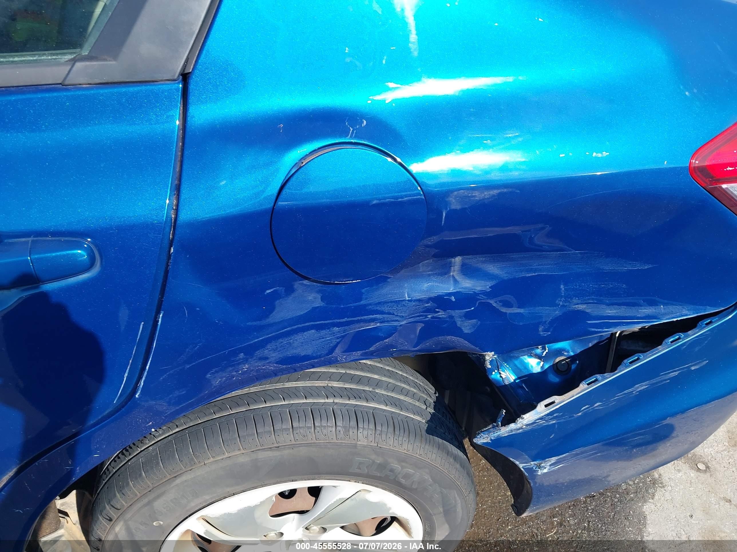 2015 Honda Civic Lx Blue vin: 19XFB2F56FE079323