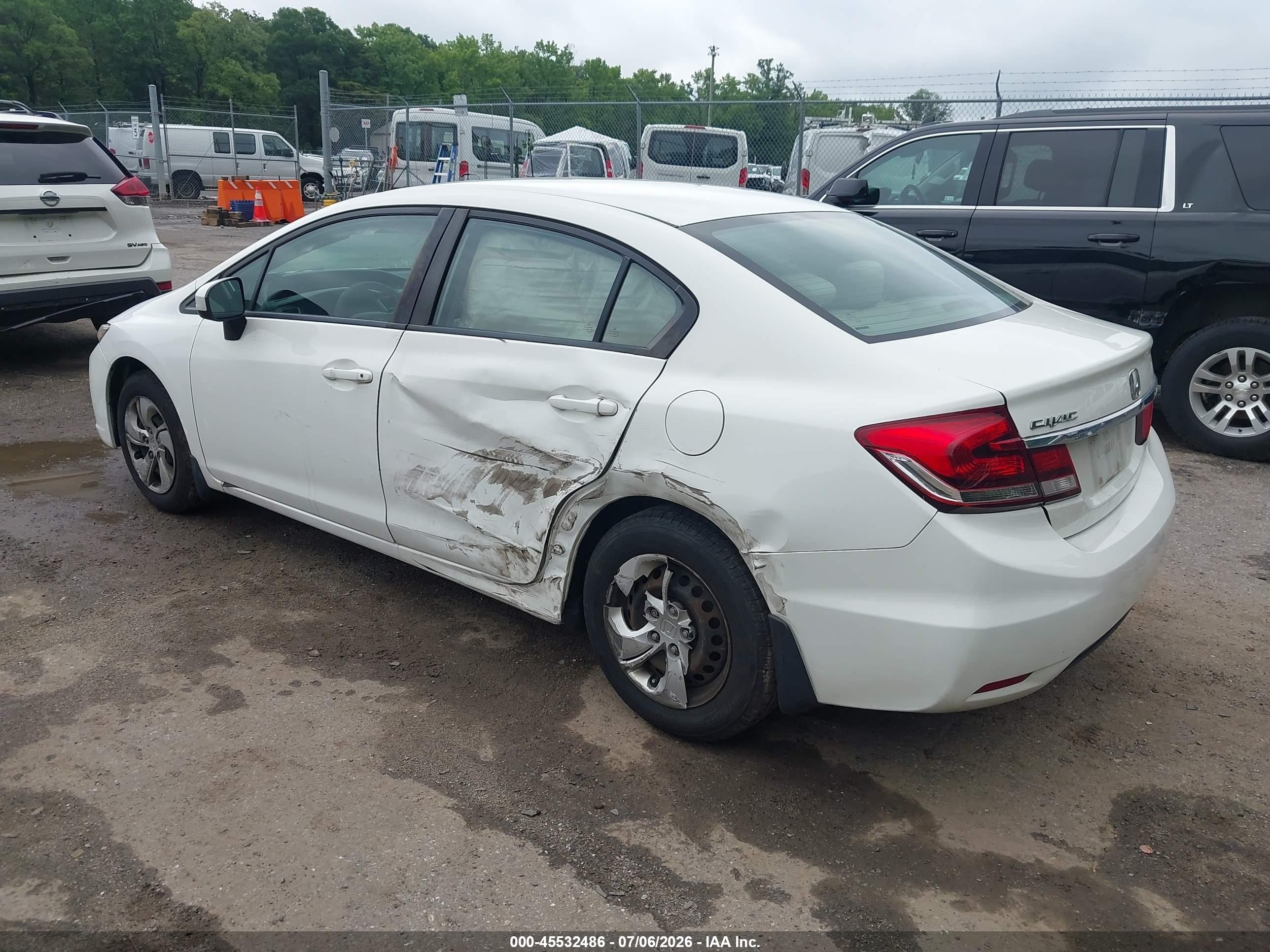 2015 Honda Civic Lx Белый vin: 19XFB2F56FE263564