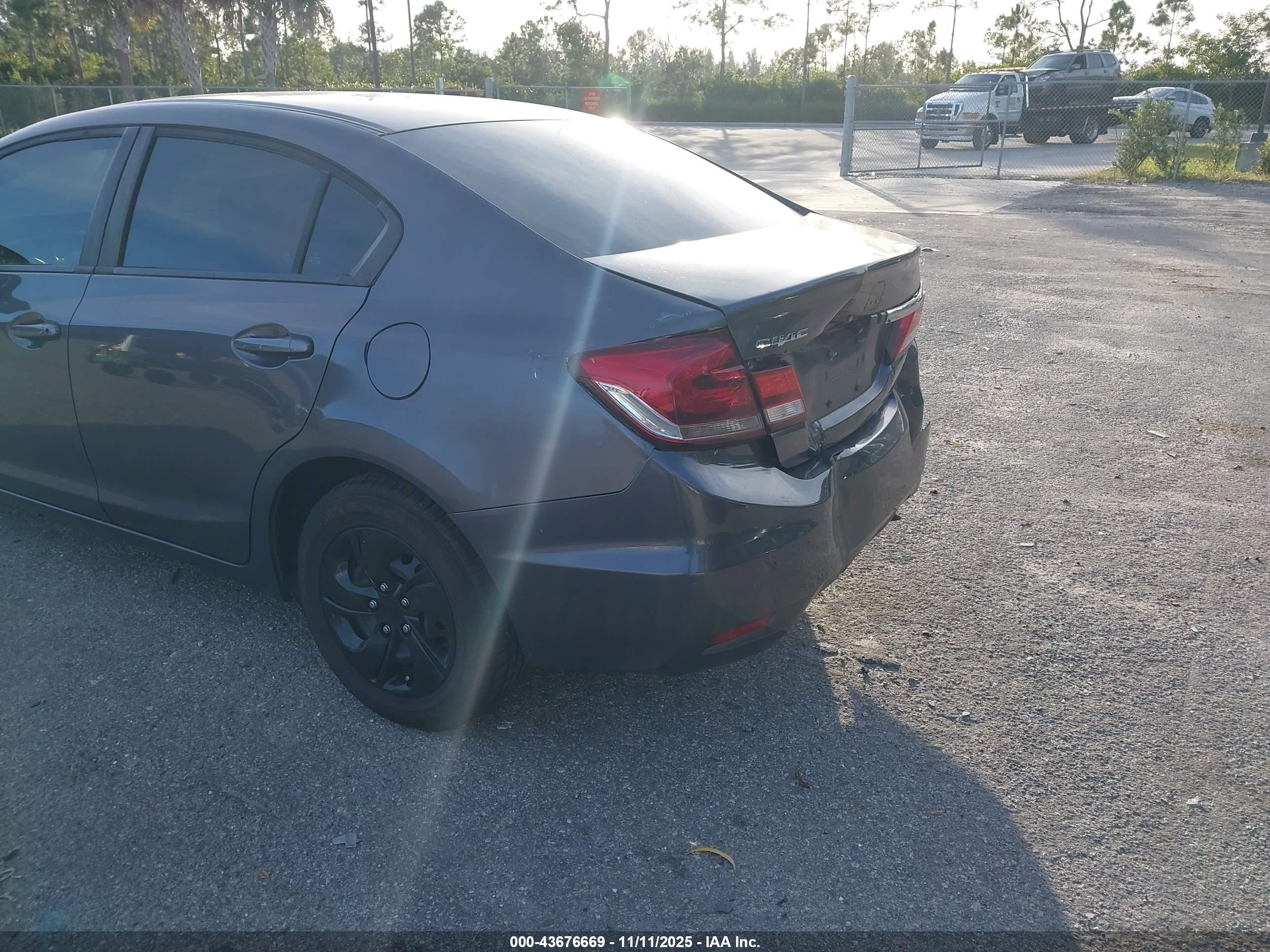 2015 Honda Civic Lx Gray vin: 19XFB2F56FE705923