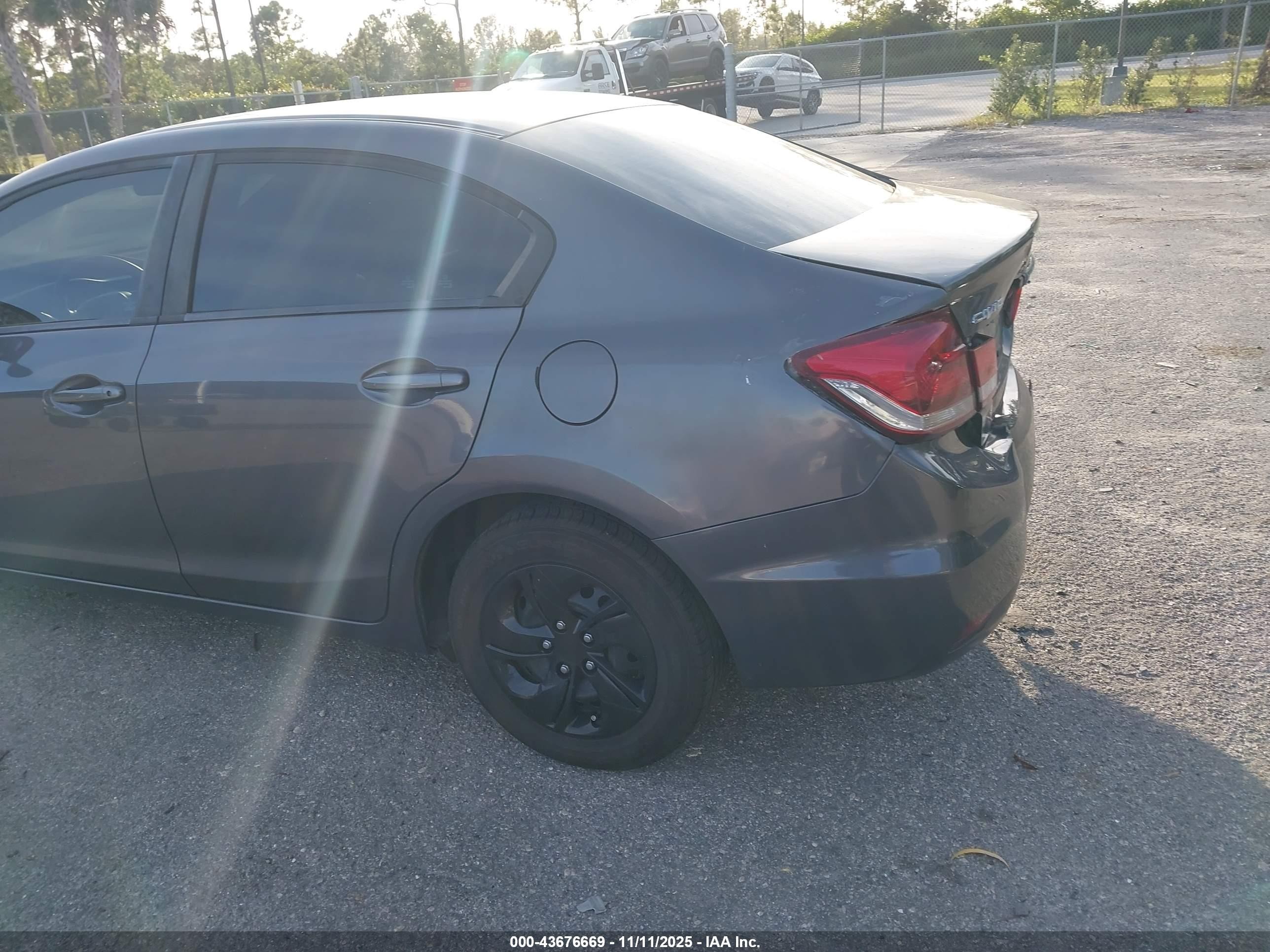 2015 Honda Civic Lx Gray vin: 19XFB2F56FE705923