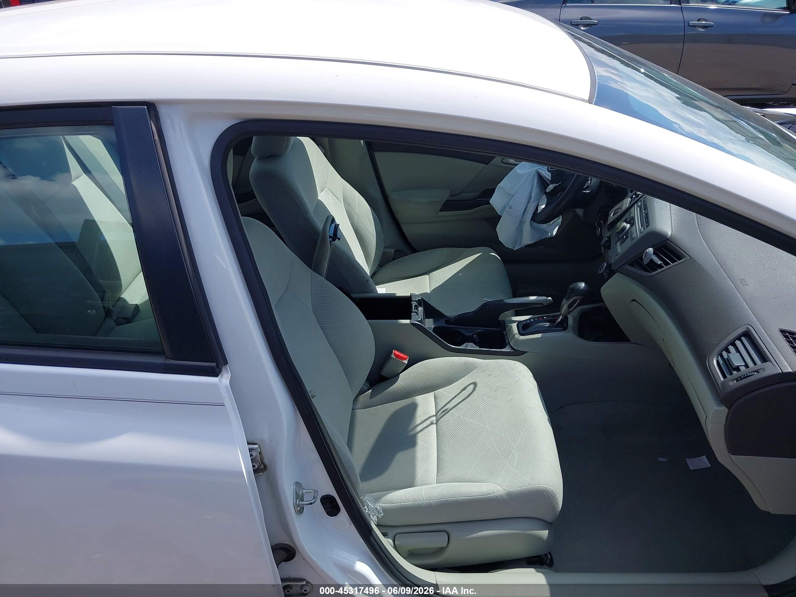 2012 Honda Civic Lx White vin: 19XFB2F57CE003038