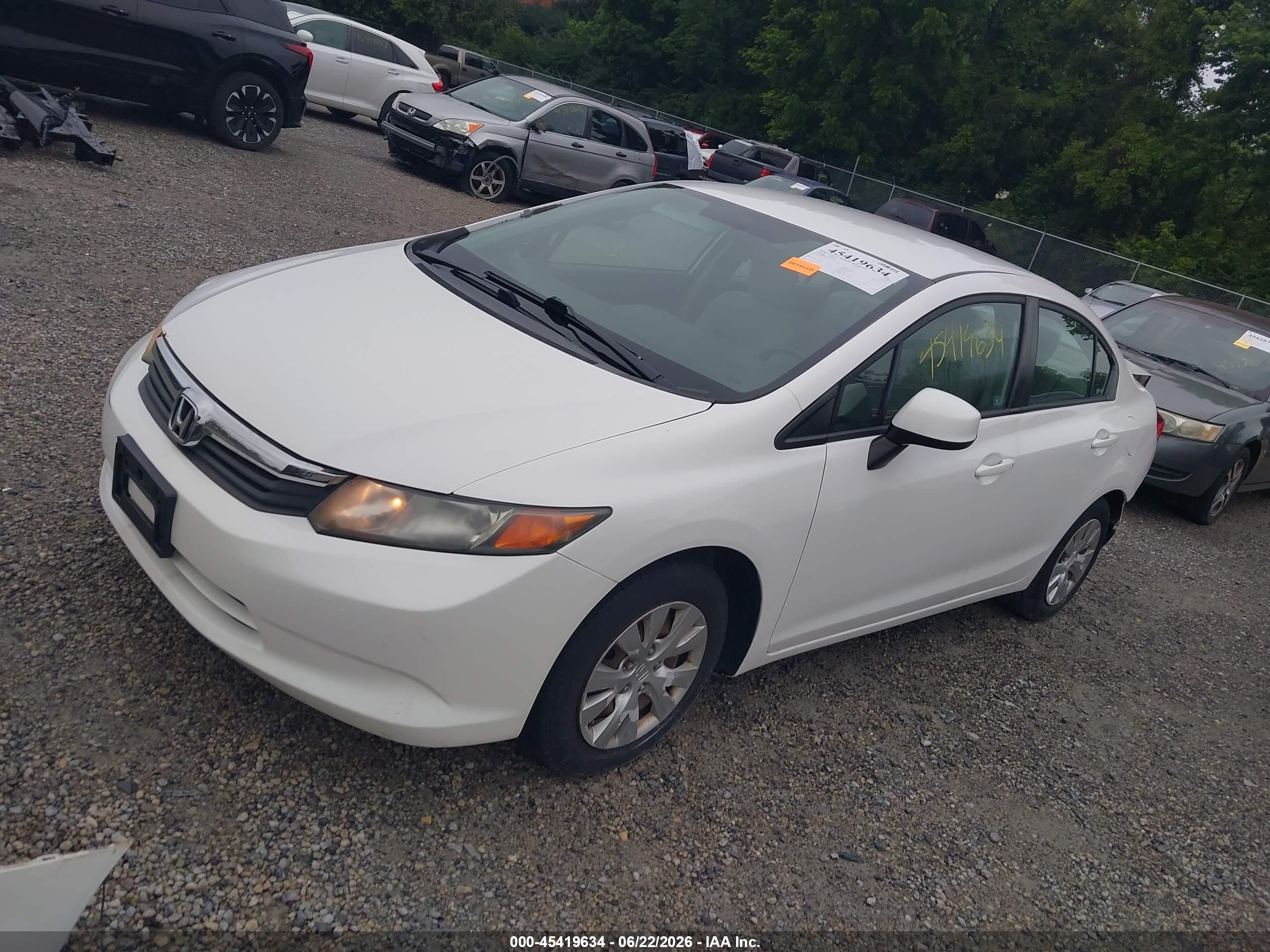 2012 Honda Civic Lx White vin: 19XFB2F57CE011690
