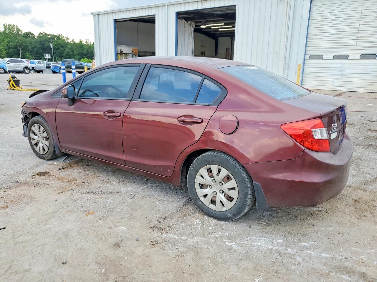 2012 Honda Civic Lx Red vin: 19XFB2F57CE027551