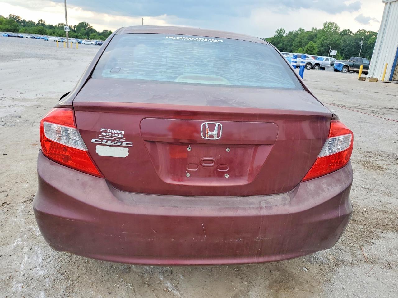 2012 Honda Civic Lx Red vin: 19XFB2F57CE027551