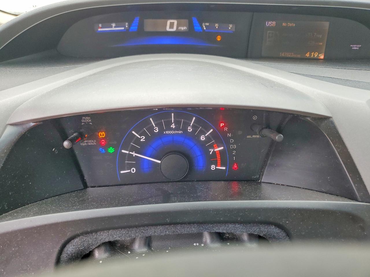 2012 Honda Civic Lx Red vin: 19XFB2F57CE027551