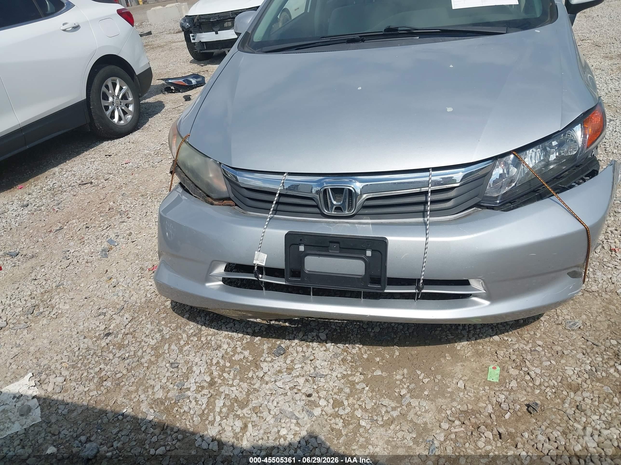2012 Honda Civic Lx Серебряный vin: 19XFB2F57CE057908