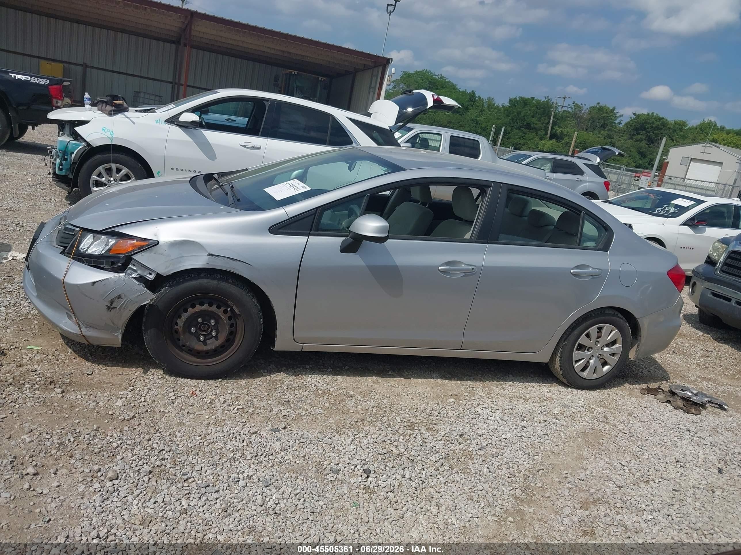 2012 Honda Civic Lx Серебряный vin: 19XFB2F57CE057908