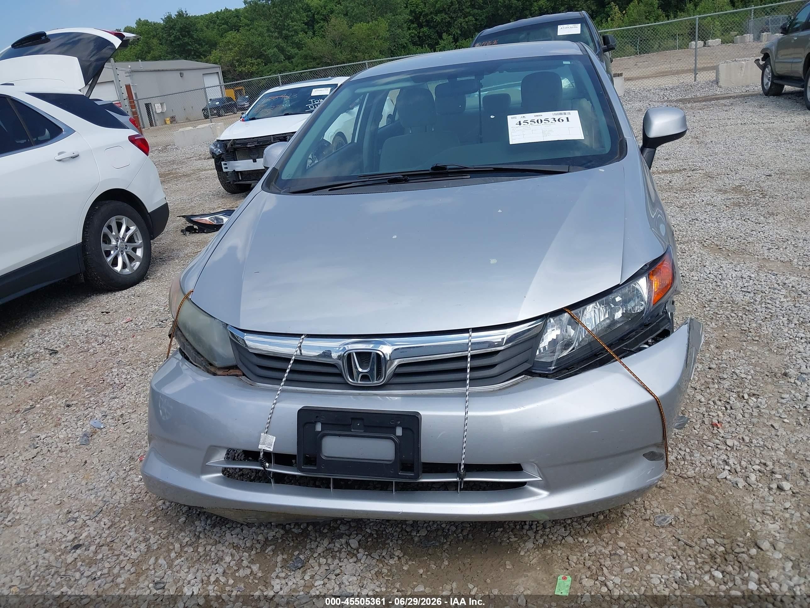 2012 Honda Civic Lx Серебряный vin: 19XFB2F57CE057908