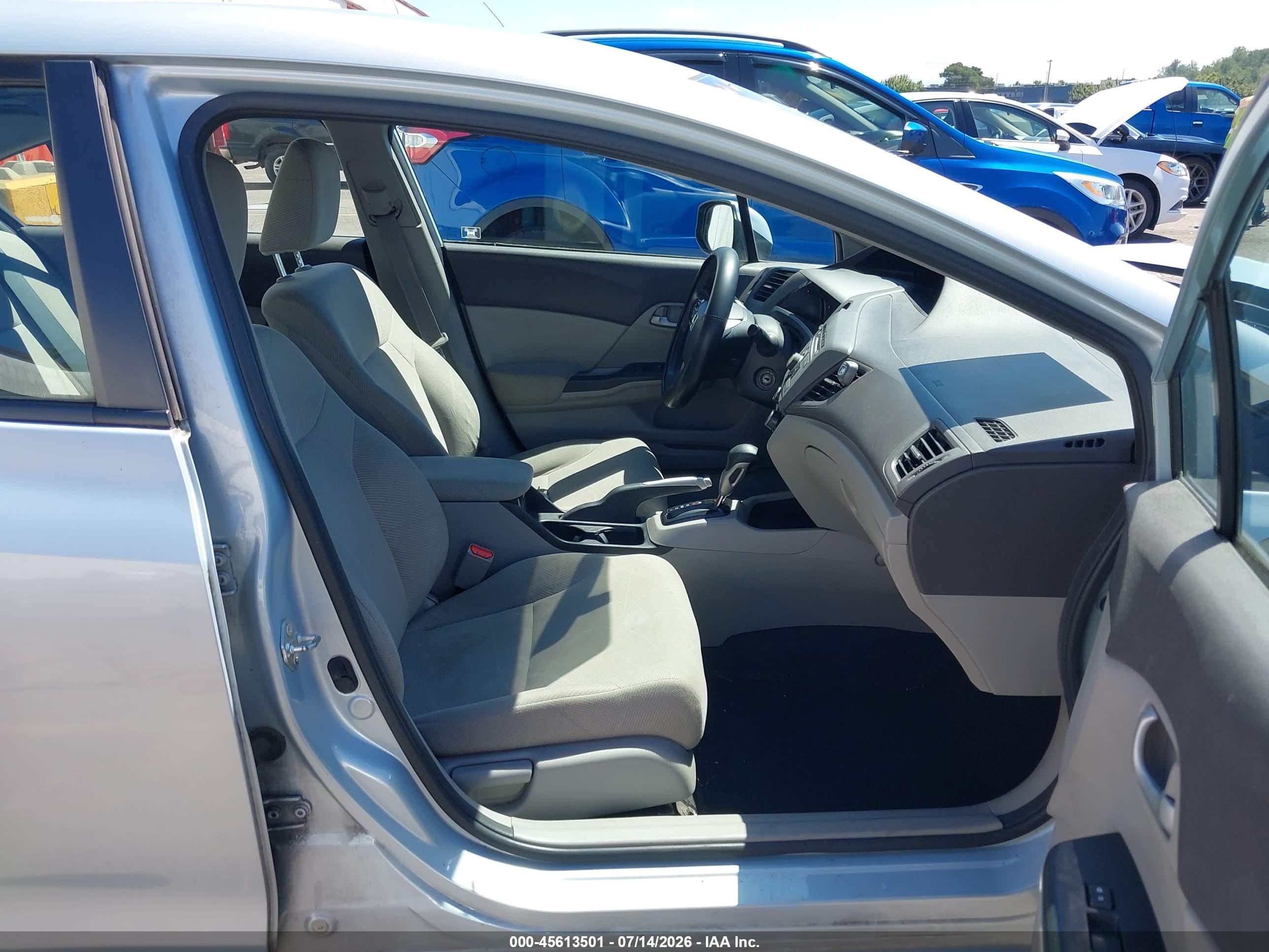 2012 Honda Civic Lx Silver vin: 19XFB2F57CE309916
