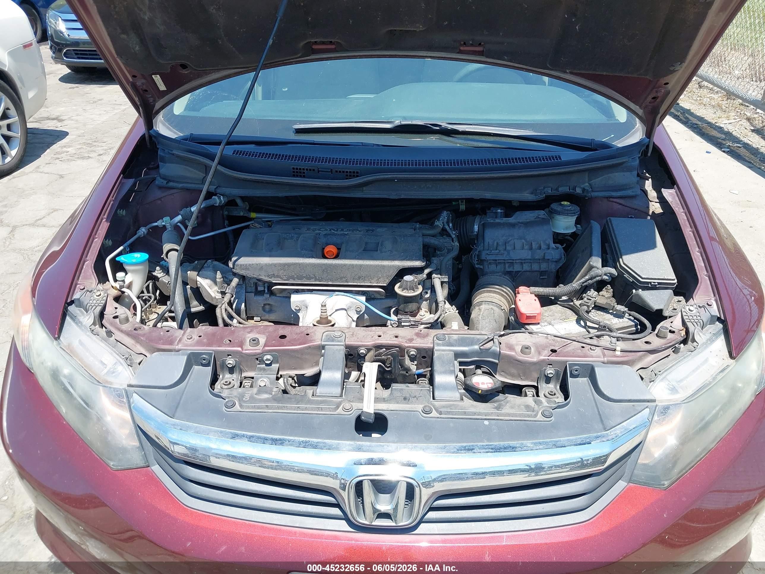 2012 Honda Civic Lx Burgundy vin: 19XFB2F57CE358677