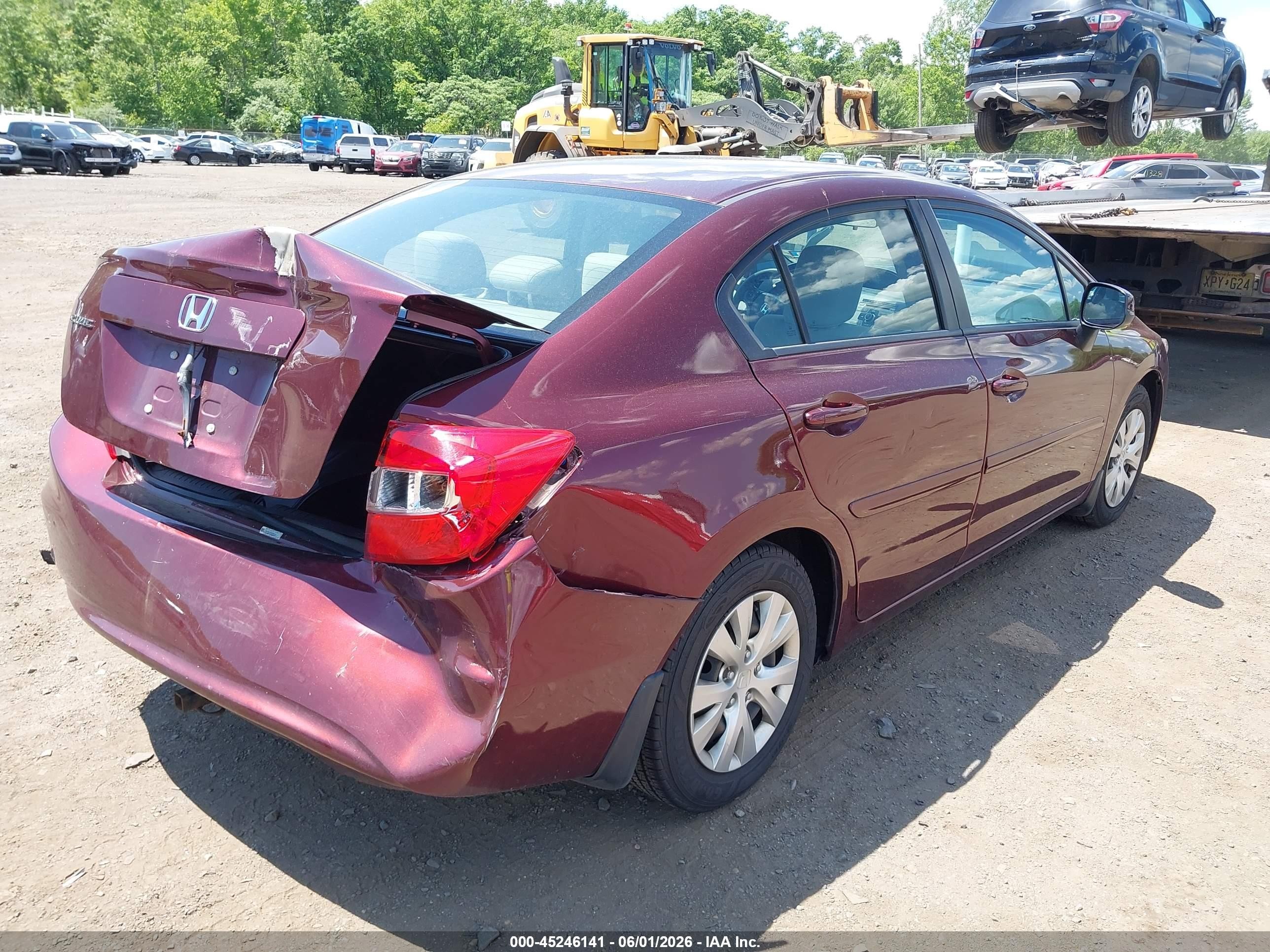 2012 Honda Civic Lx Красный vin: 19XFB2F57CE364141