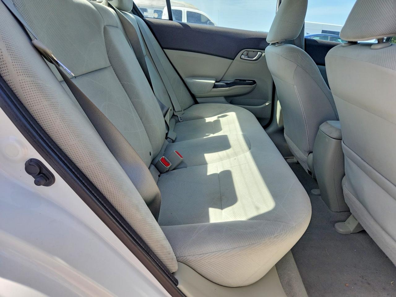 2012 Honda Civic Lx White vin: 19XFB2F57CE383188