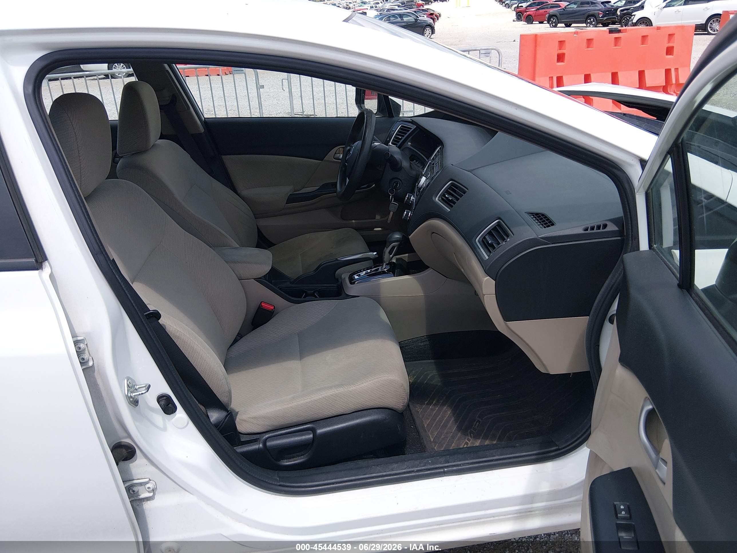 2013 Honda Civic Lx White vin: 19XFB2F57DE030208
