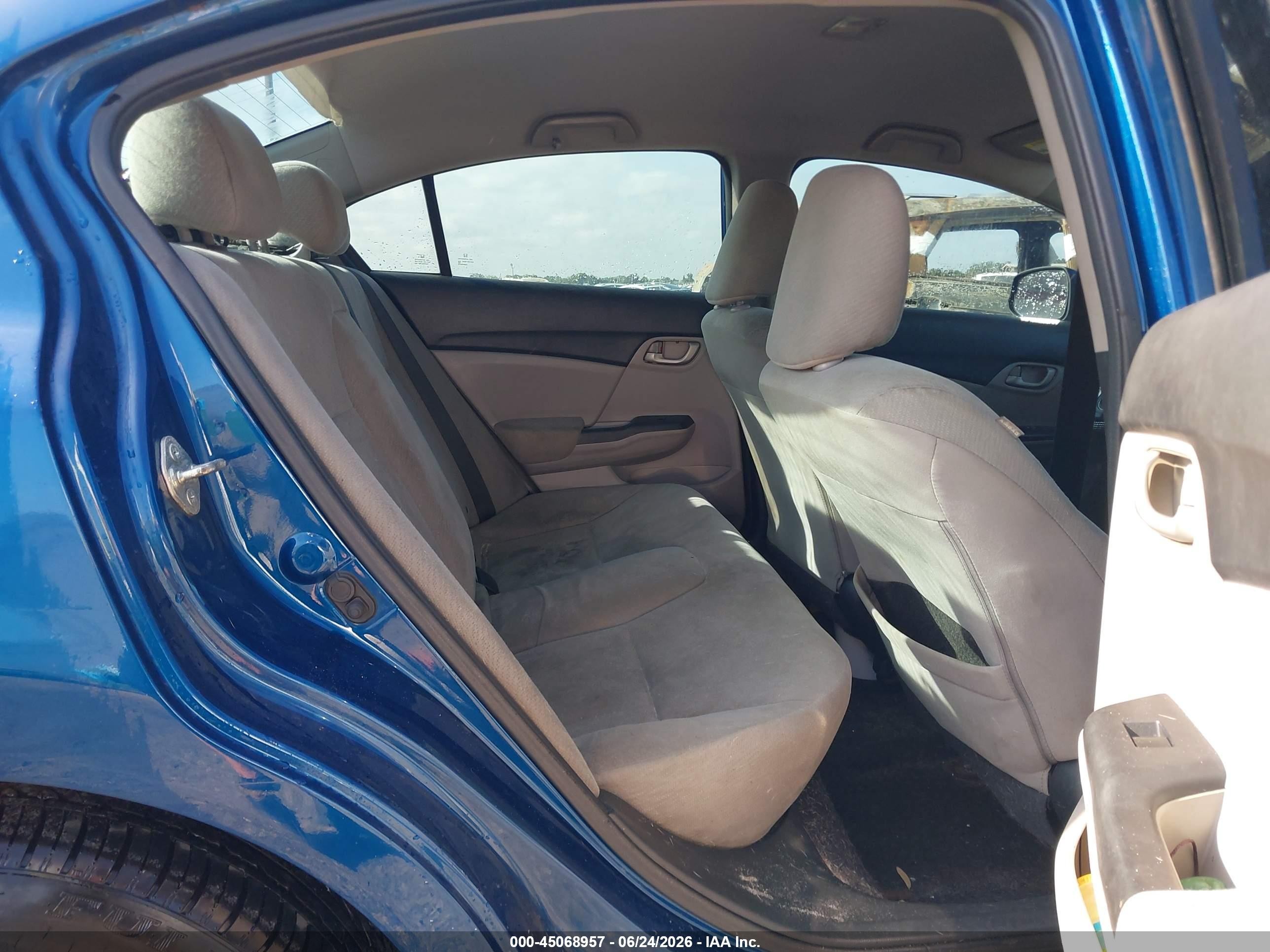 2013 Honda Civic Lx Blue vin: 19XFB2F57DE086875