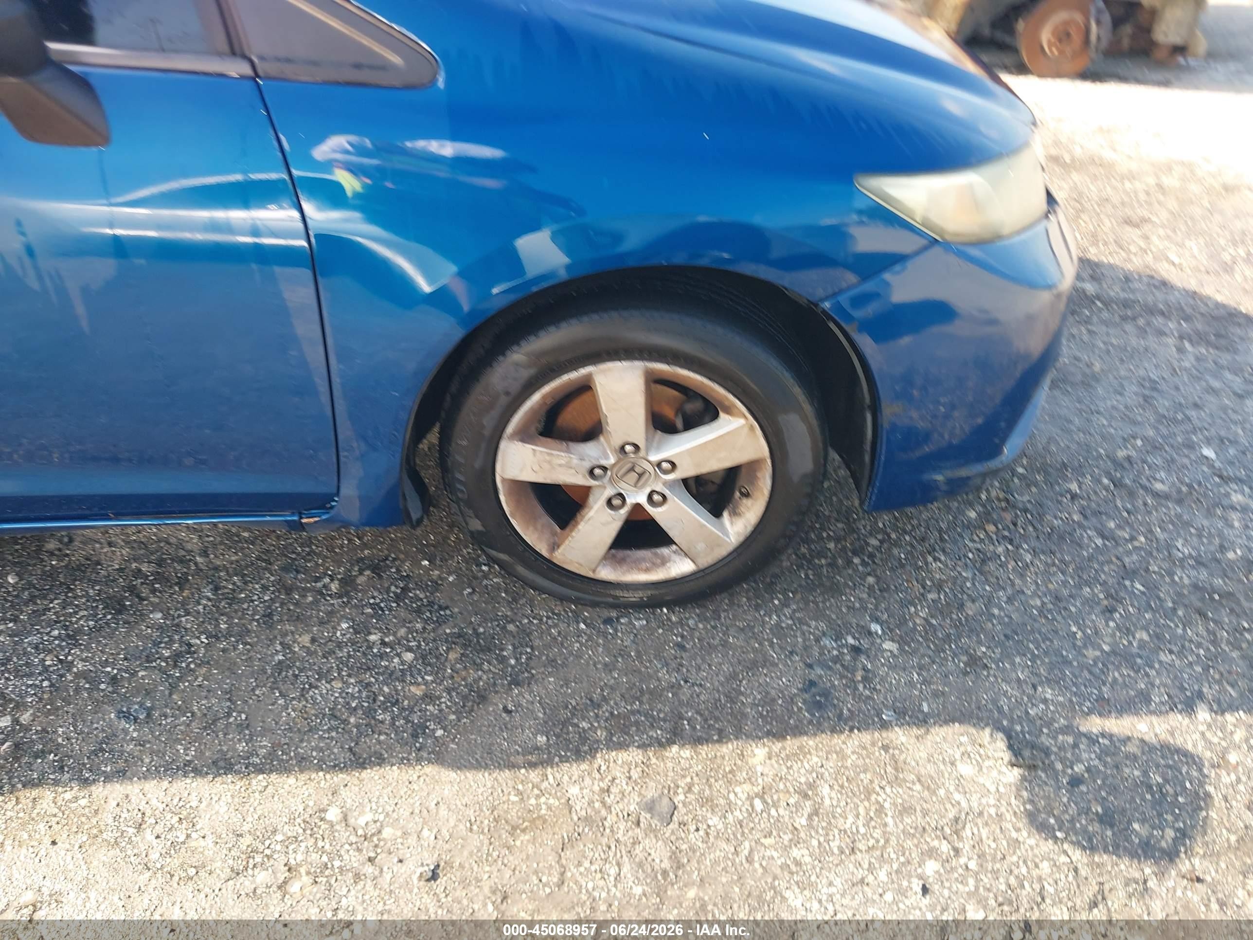2013 Honda Civic Lx Blue vin: 19XFB2F57DE086875