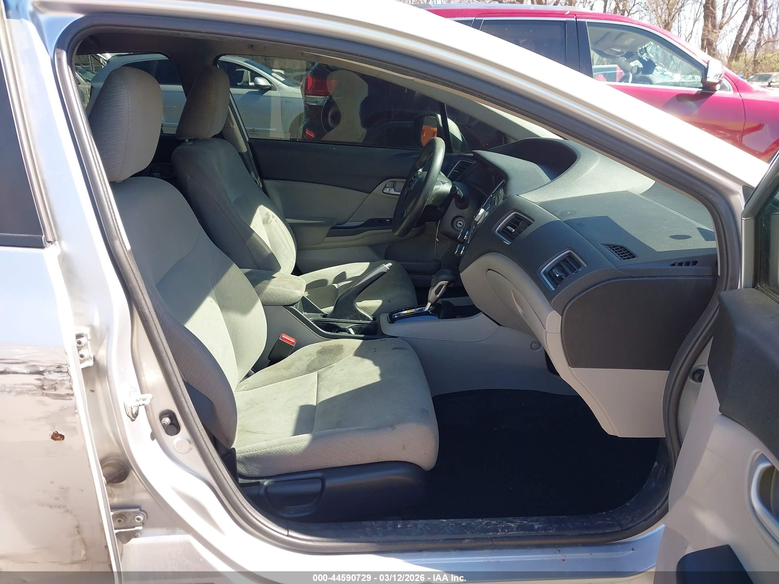 2013 Honda Civic Lx Silver vin: 19XFB2F57DE242686