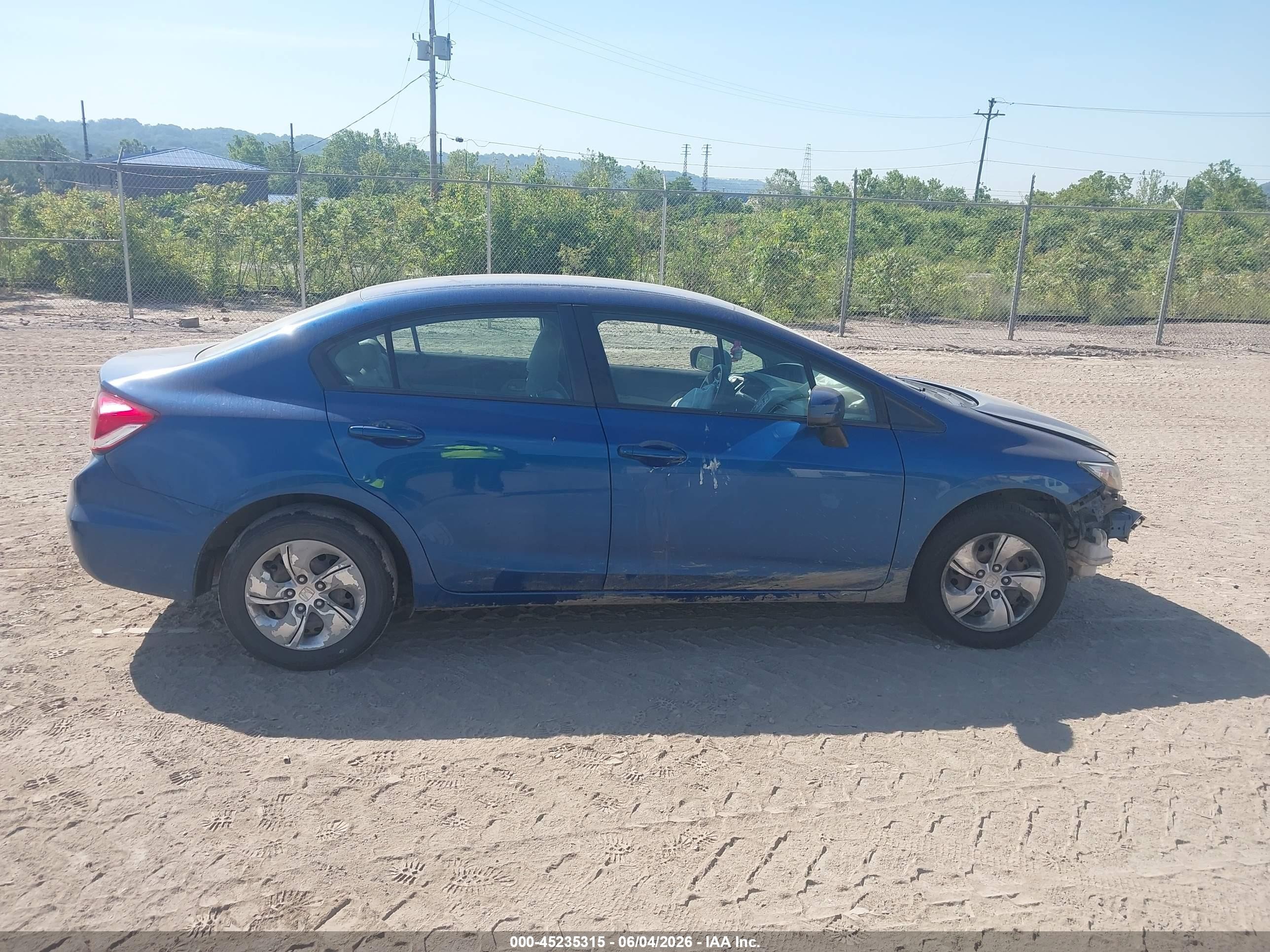 2014 Honda Civic Lx Blue vin: 19XFB2F57EE214789