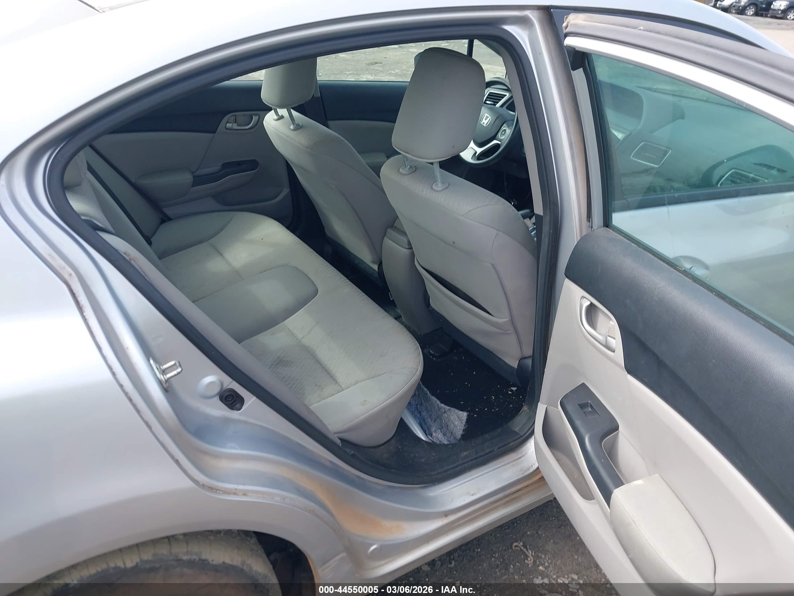 2014 Honda Civic Lx Silver vin: 19XFB2F57EE214839