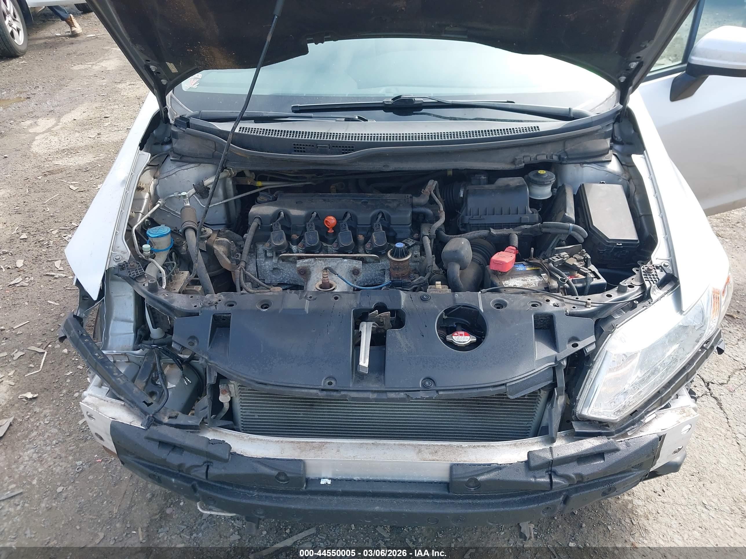 2014 Honda Civic Lx Silver vin: 19XFB2F57EE214839