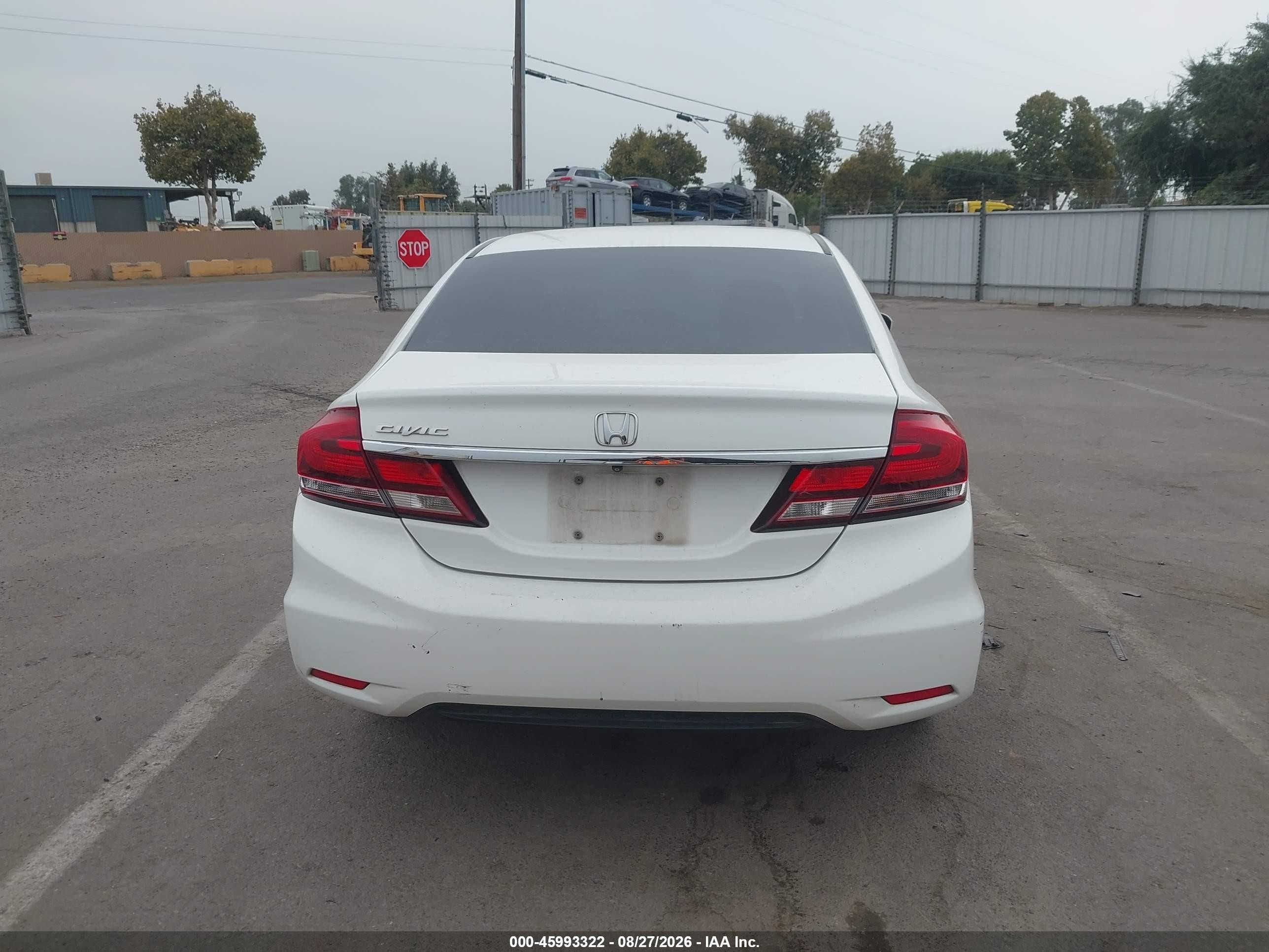 2014 Honda Civic Lx Белый vin: 19XFB2F57EE216414