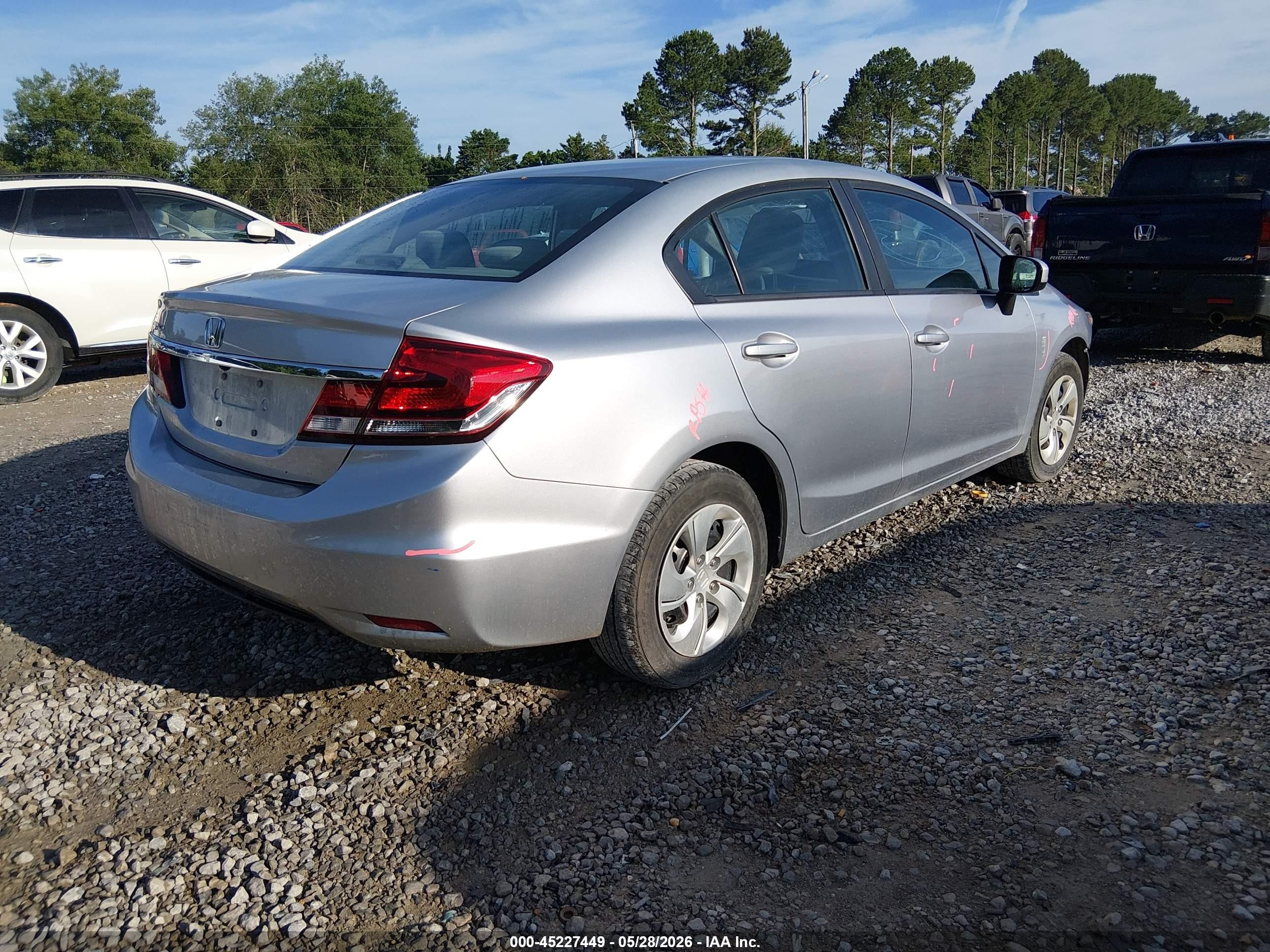 2014 Honda Civic Lx Silver vin: 19XFB2F57EE218762
