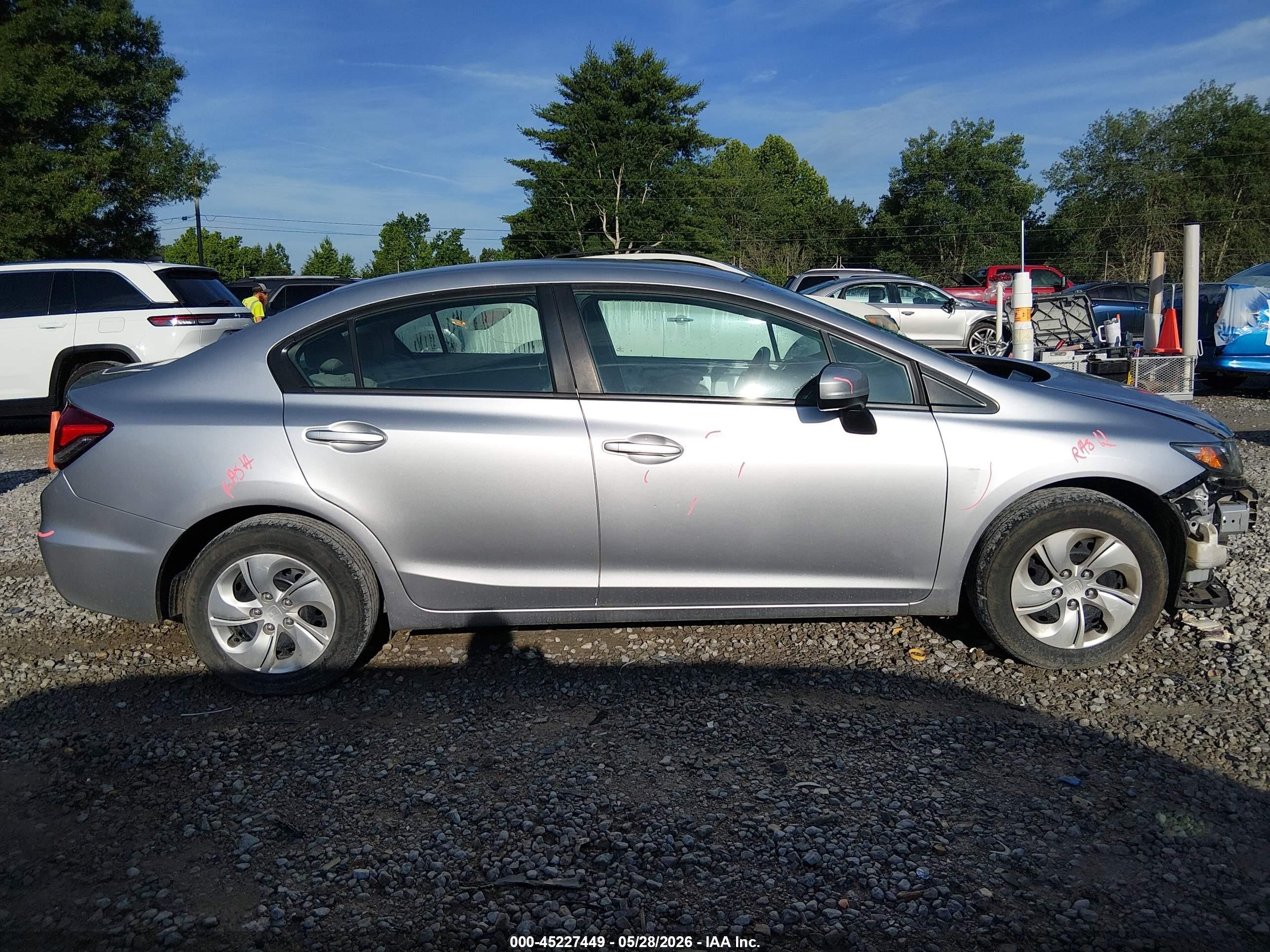2014 Honda Civic Lx Silver vin: 19XFB2F57EE218762