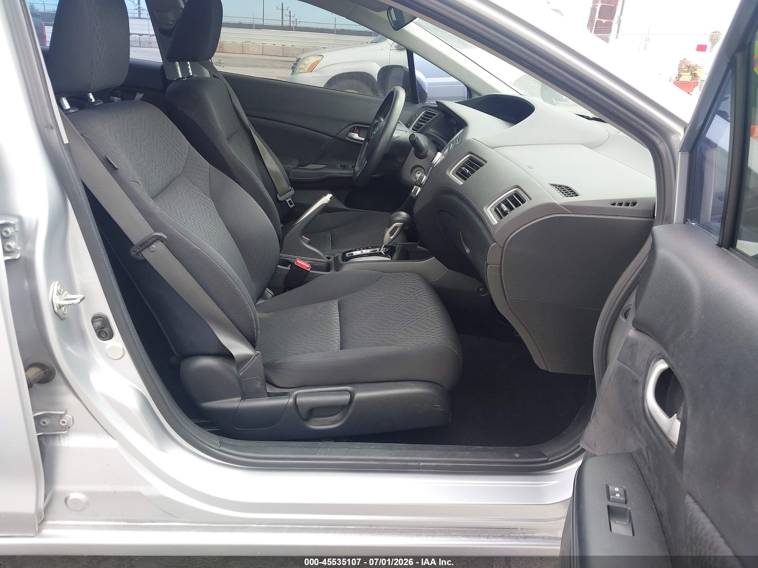 2014 Honda Civic Lx Silver vin: 19XFB2F57EE219944
