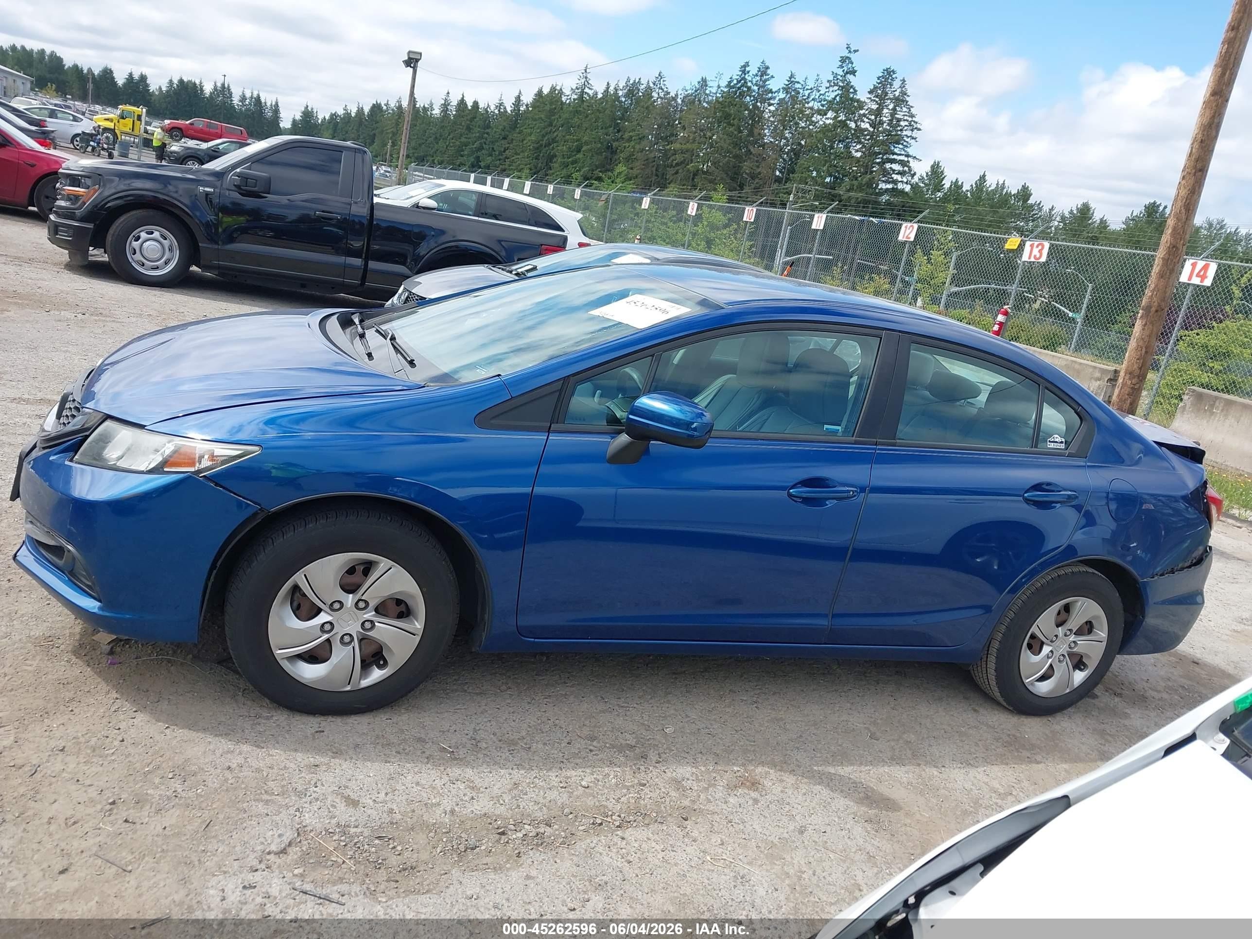 2014 Honda Civic Lx Blue vin: 19XFB2F57EE221290