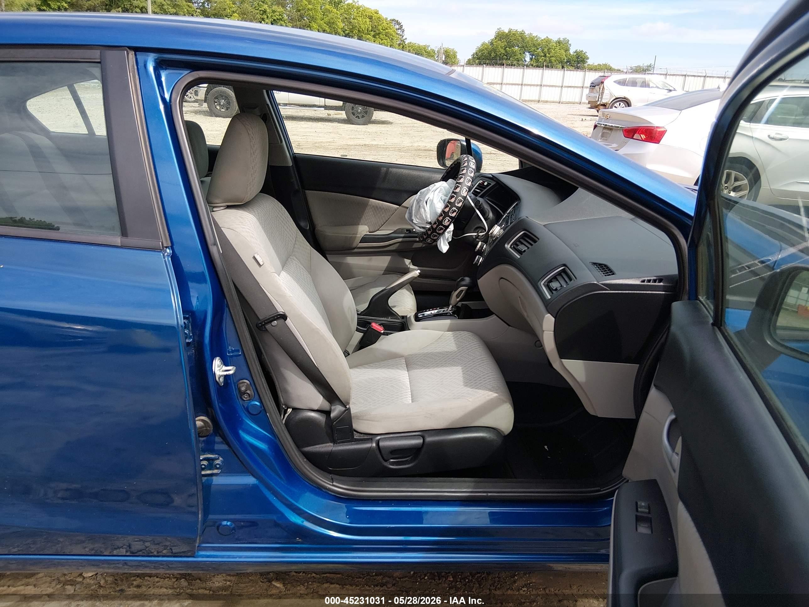 2014 Honda Civic Lx Blue vin: 19XFB2F57EE263328